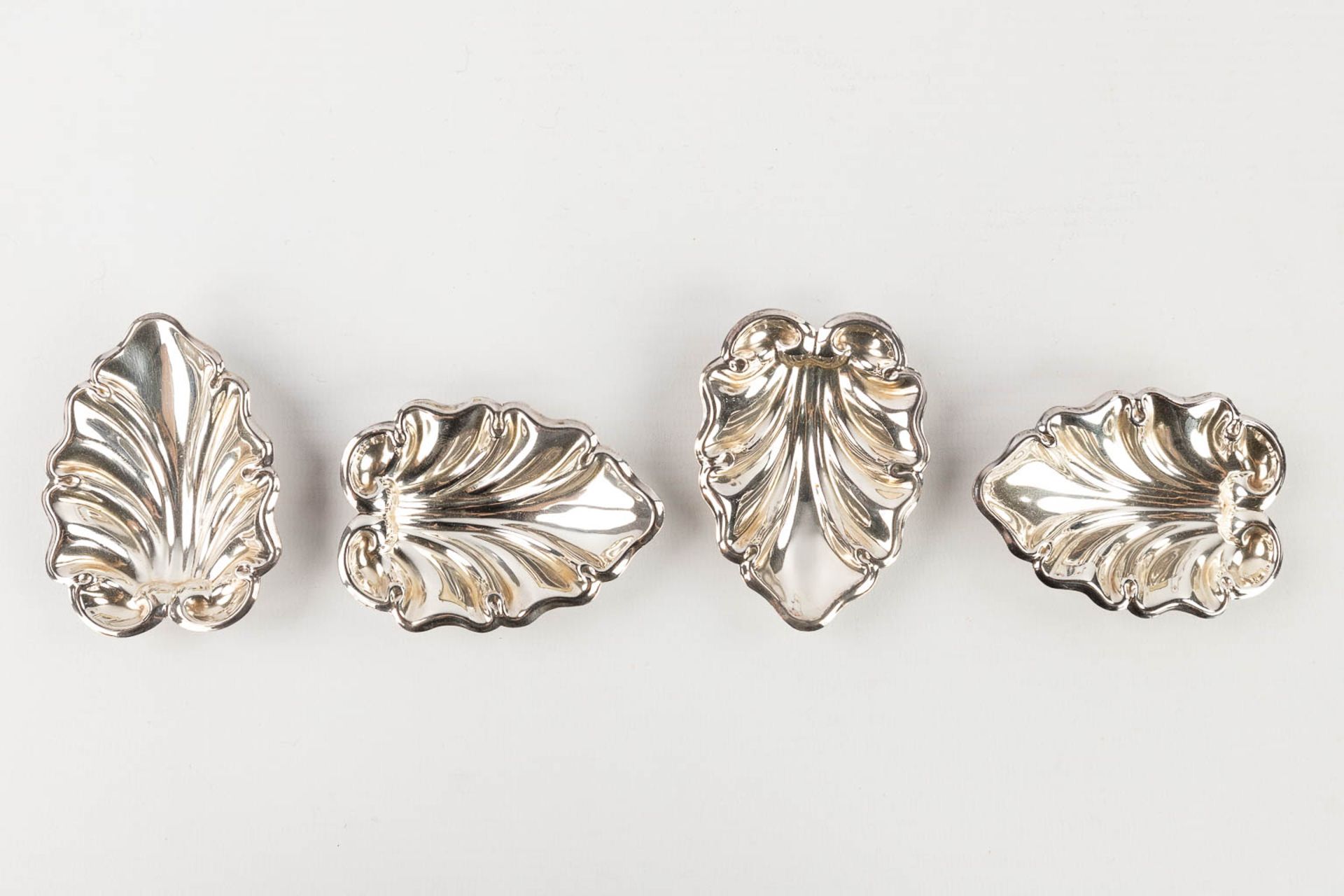 A collection of silver and silver-plated accessories, Christofle, Delheid, Wolfers. Silver weight: 2 - Image 3 of 17