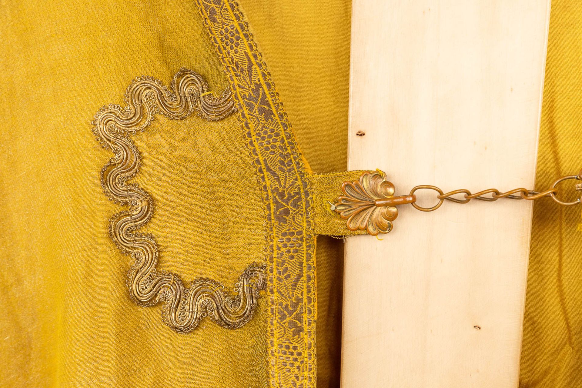 A chasuble set with a Cope and Humeral Veil, finished with thick gold thread embroideries. (H: 139 c - Image 8 of 12