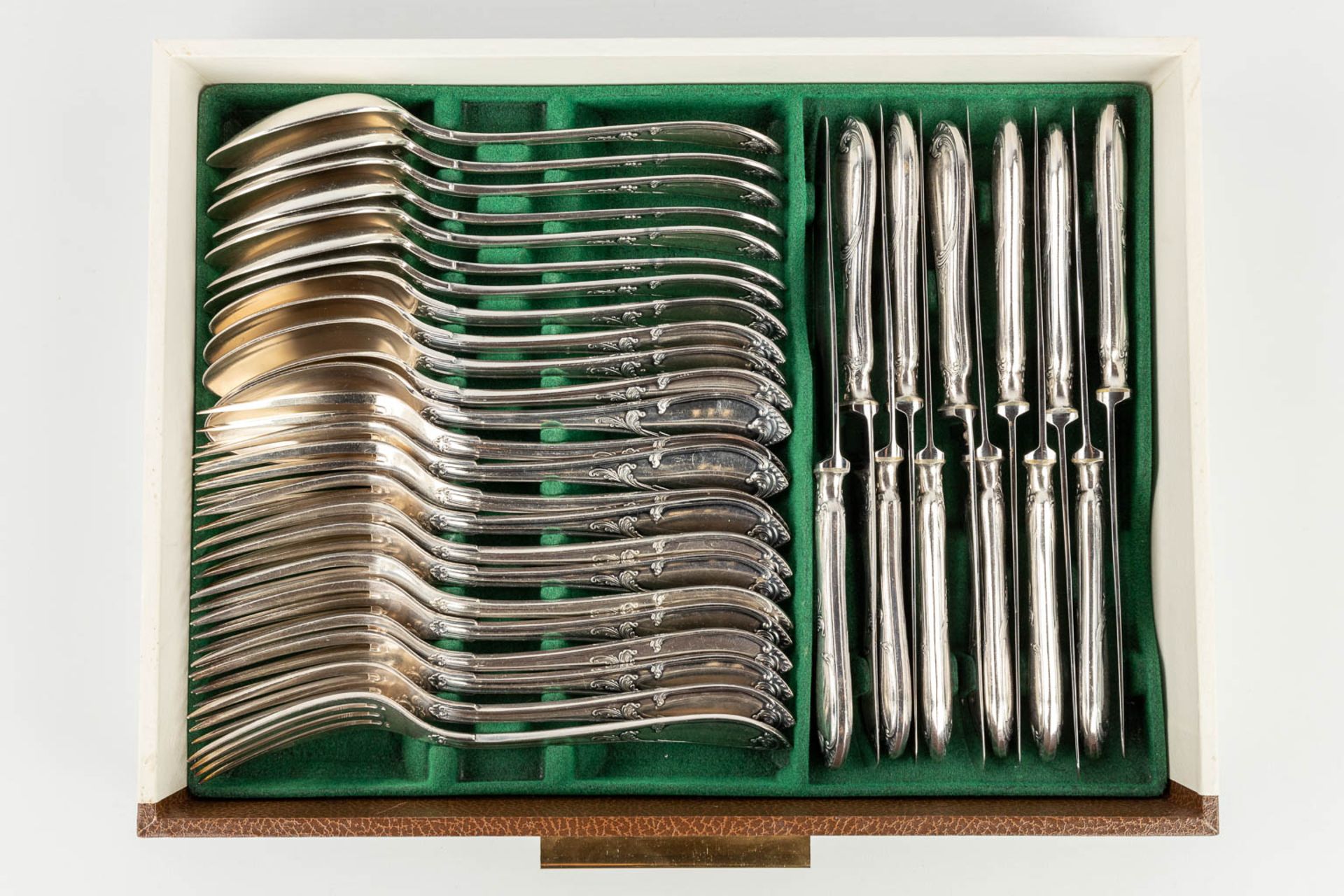 B. Wiskemann, Bruxelles, a silver-plated cutlery set, Louis XV style. (L: 30 x W: 39 x H: 22 cm) - Image 24 of 24
