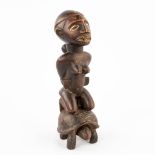 An African Maternity figurine, Congo, Bakongo. (H: 28,5 cm)