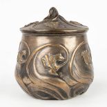 Julia VANZYPE (1870-1950) a tobacco jar, patinated bronze in Art Nouveau style. (H: 15,5 x D: 14 cm)