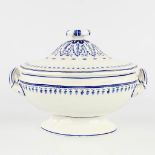 A large tureen made in Tournai, 18th/19th century. (L: 24 x W: 36 x H: 27 cm)