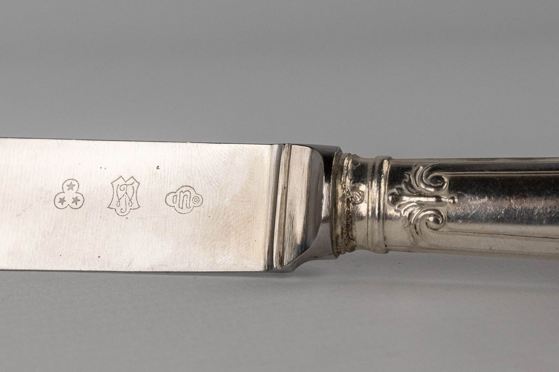 Wolfers Frres Brussels, a 166-piece silver cutlery set. Marked A800. 7041g. (W: 9 x H: 34 cm) - Bild 18 aus 18