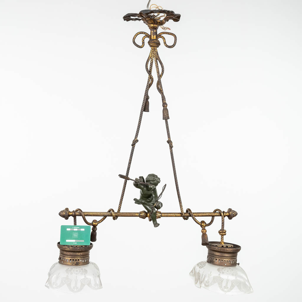 An antique hall lamp with Cupido and etched glass lampshades. (W: 57 x H: 80 cm) - Image 2 of 8