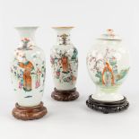 A collection of 3 Chinese vases, decorated with hand-painted scnes. 19th/20th C. (H: 22,5 x D: 10 c
