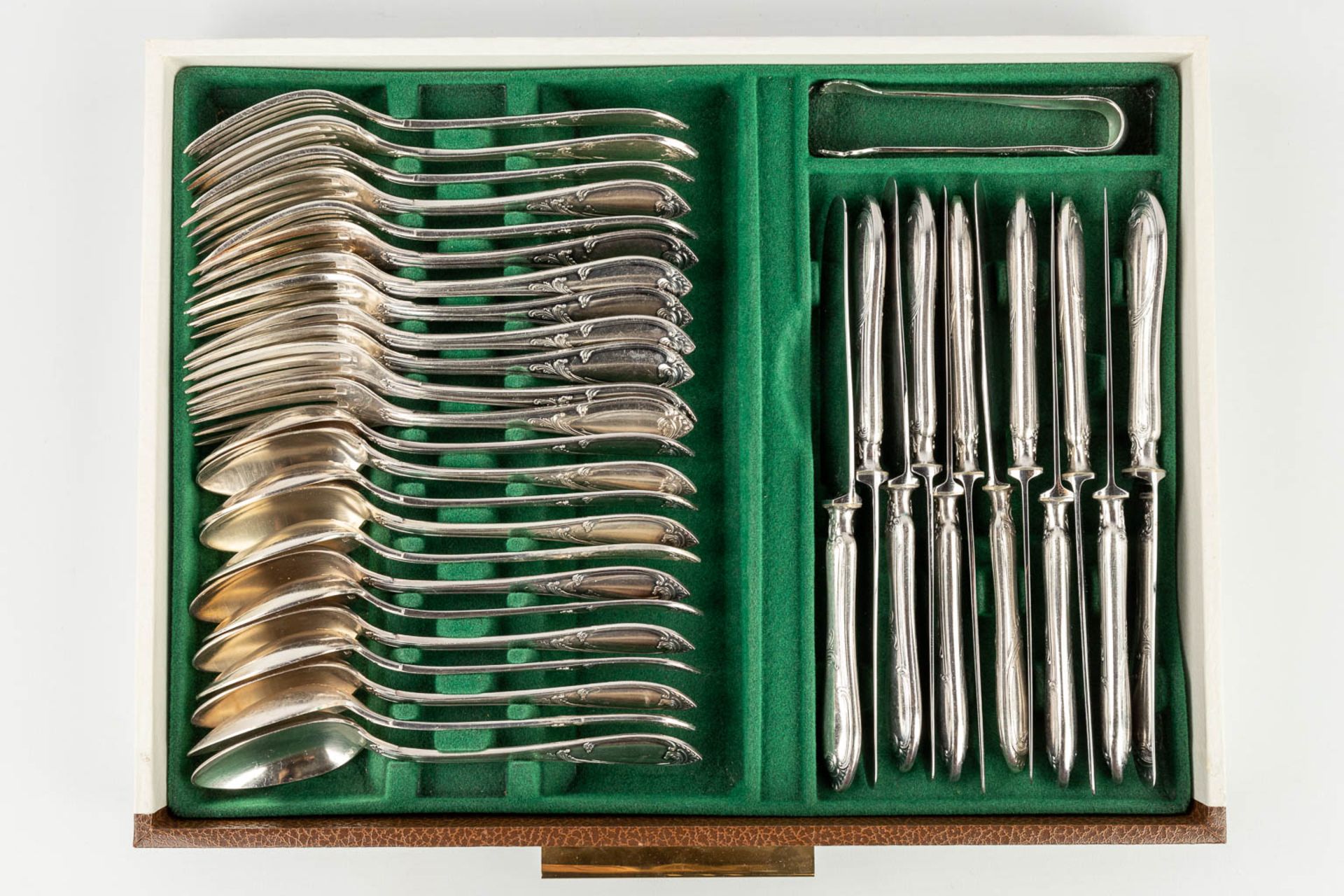 B. Wiskemann, Bruxelles, a silver-plated cutlery set, Louis XV style. (L: 30 x W: 39 x H: 22 cm) - Image 23 of 24