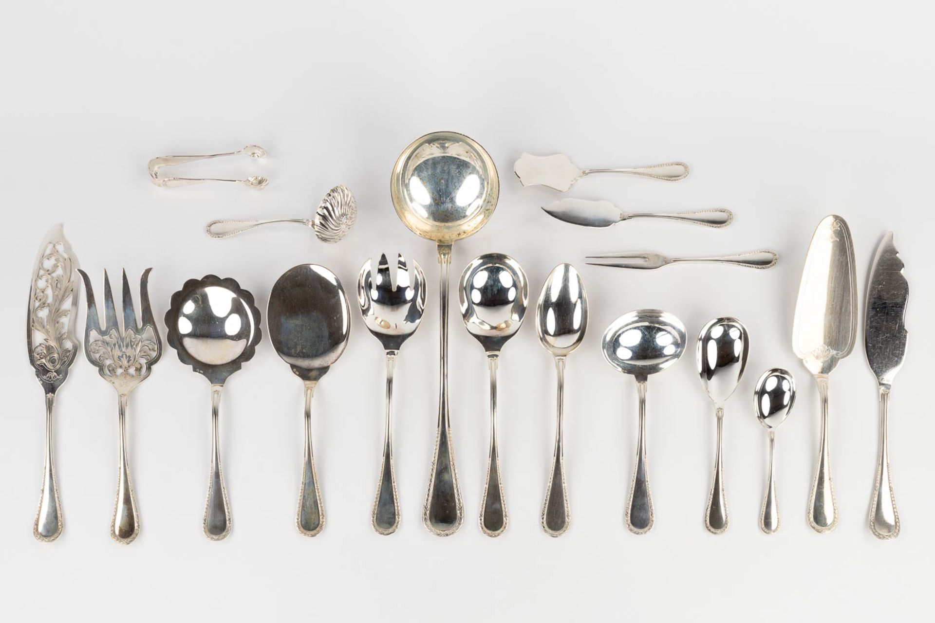 Wolfers Frres Brussels, a 166-piece silver cutlery set. Marked A800. 7041g. (W: 9 x H: 34 cm) - Bild 5 aus 18