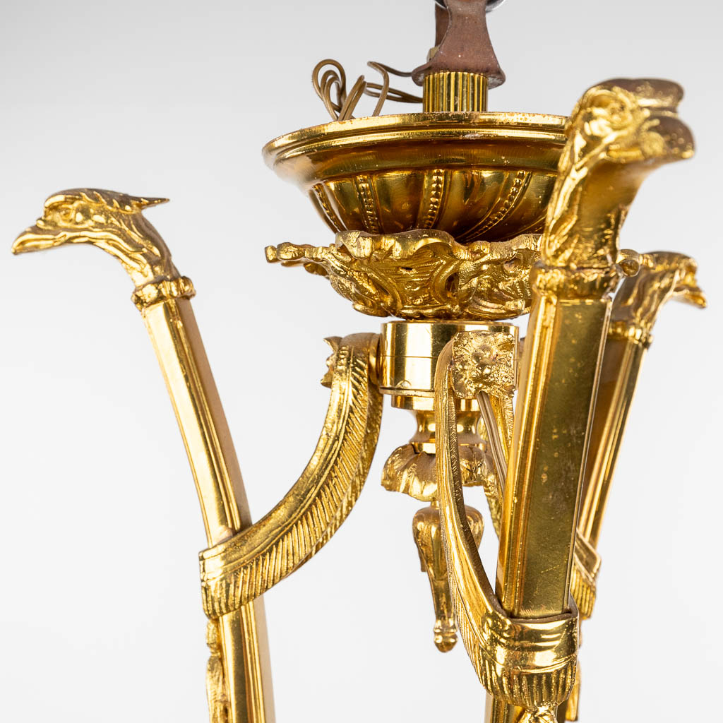 A chandelier made of gold-plated bronze, decorated with putti and glass in Louis XV style. Circa 195 - Image 10 of 13
