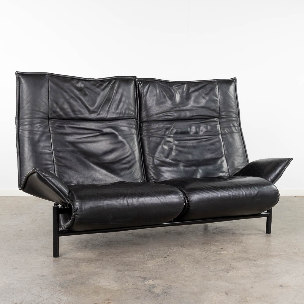 Vico MAGISTRETTI (1920-2006) 'Veranda' for Cassina. Leather and metal. (L: 83 x W: 174 x H: 80 cm) - Image 4 of 14