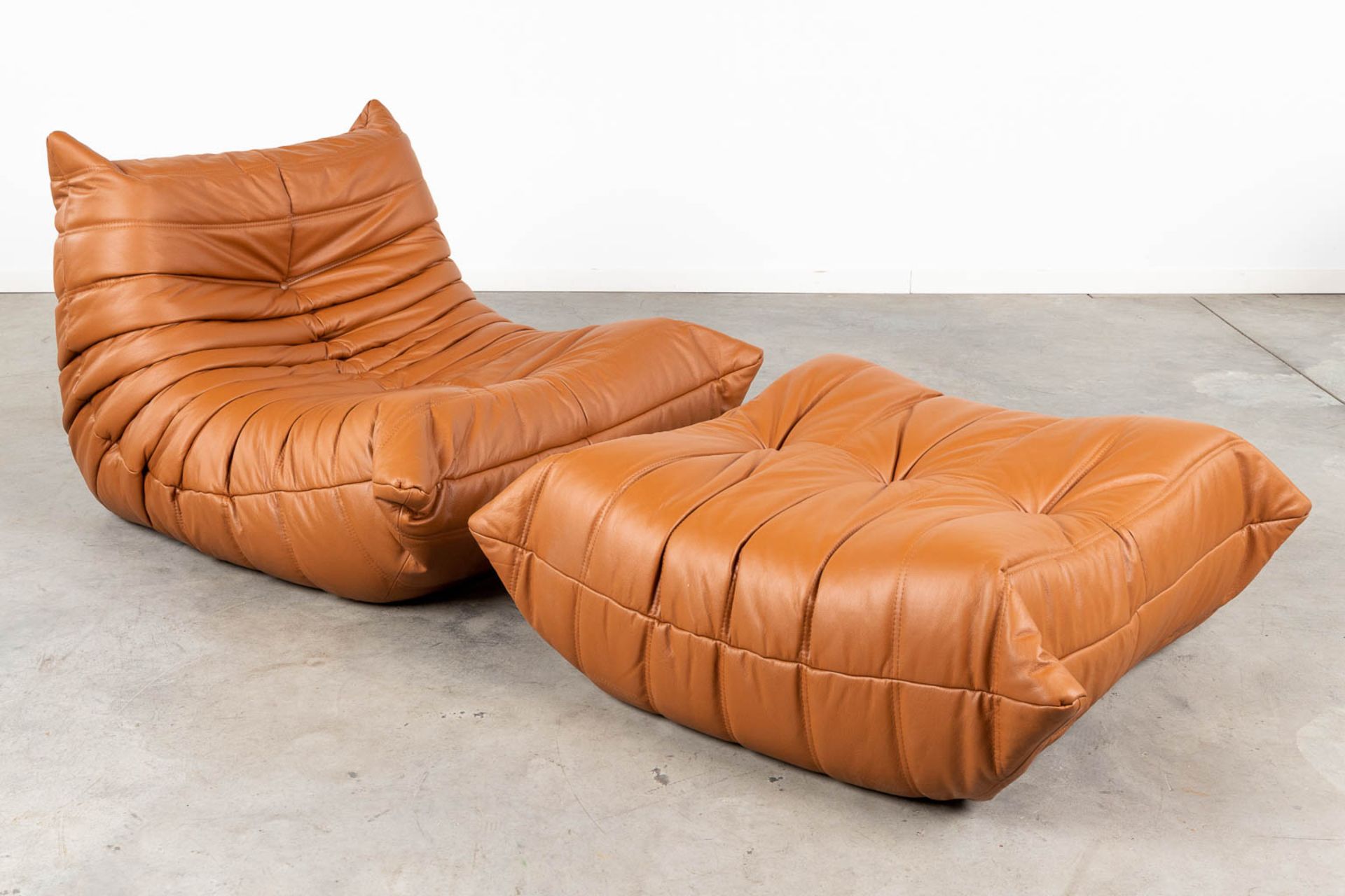 Michel DUCAROY (1925-2009) 'Togo' for Ligne Roset. (L: 106 x W: 170 x H: 70 cm) - Image 4 of 24