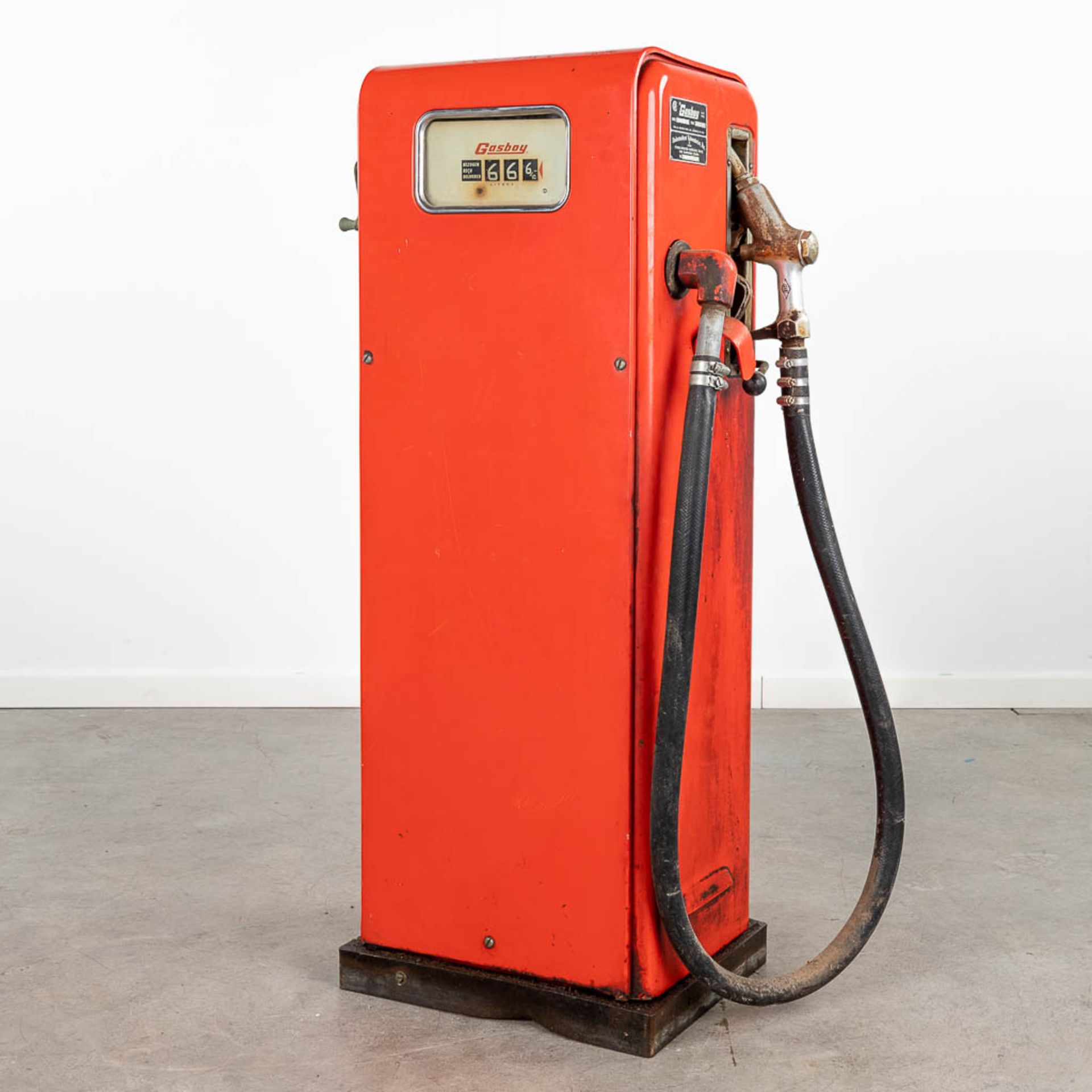 Gasboy, a vintage gasoline pump, circa 1960. (L: 34 x W: 58 x H: 112 cm)