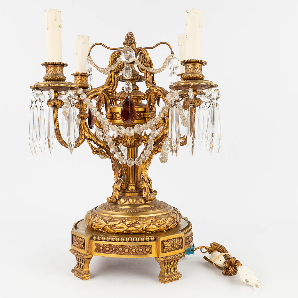 A girandole table lamp made of bronze in Louis XVI style. (L: 40 x W: 40 x H: 43 cm) - Image 6 of 13