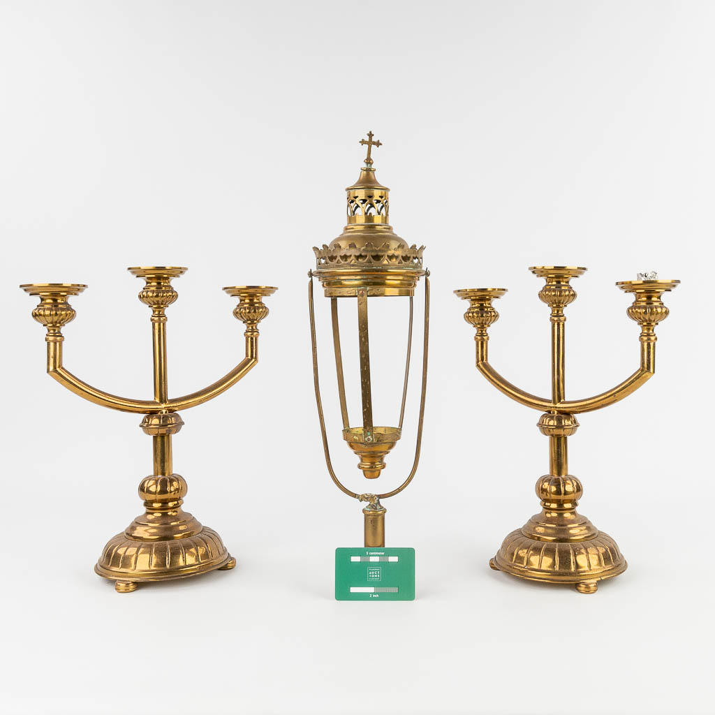 A pair of candlesticks and a procession lamp. 20th century. (H: 36 cm) - Image 2 of 16