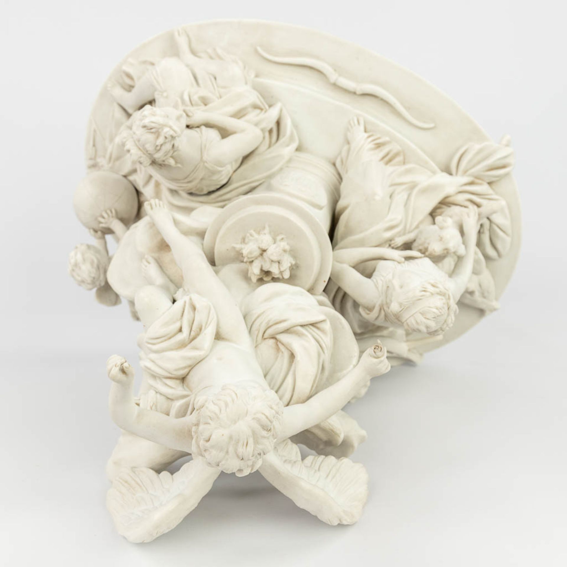 Svres, a large group 'Cupid and maidens' made of bisque porcelain. (L: 30 x W: 41 x H: 41 cm) - Image 6 of 19