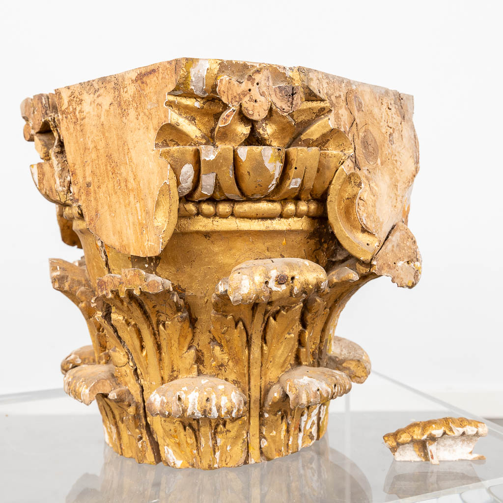 A collection of 2 antique gilt and wood-sculptured Corinthian Capitels. 18th C. (L: 37 x W: 37 x H: - Image 3 of 10