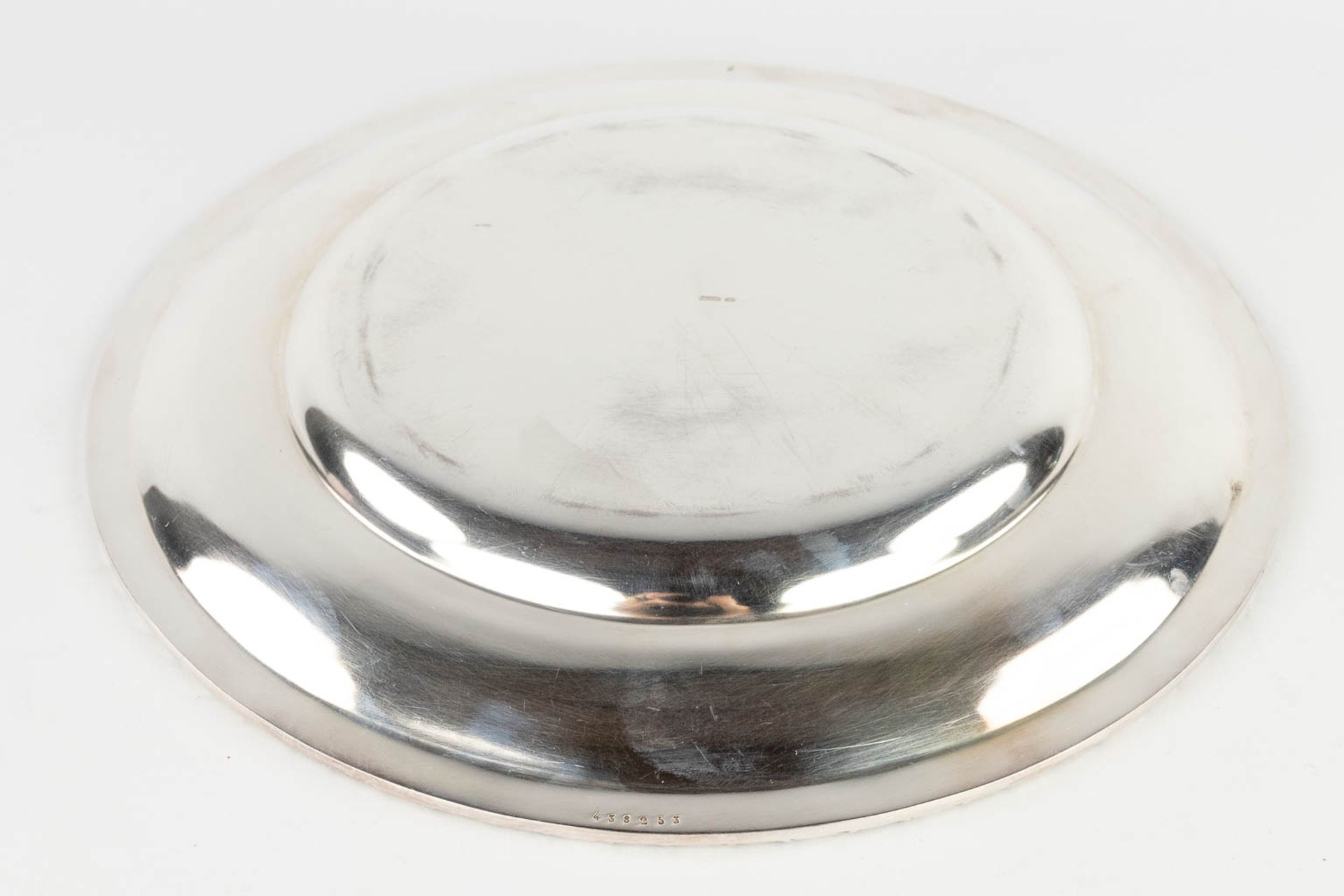 CAMA, a collection of 2 silver-plated serving plates. (L: 49 x W: 32,5 cm) - Image 7 of 14