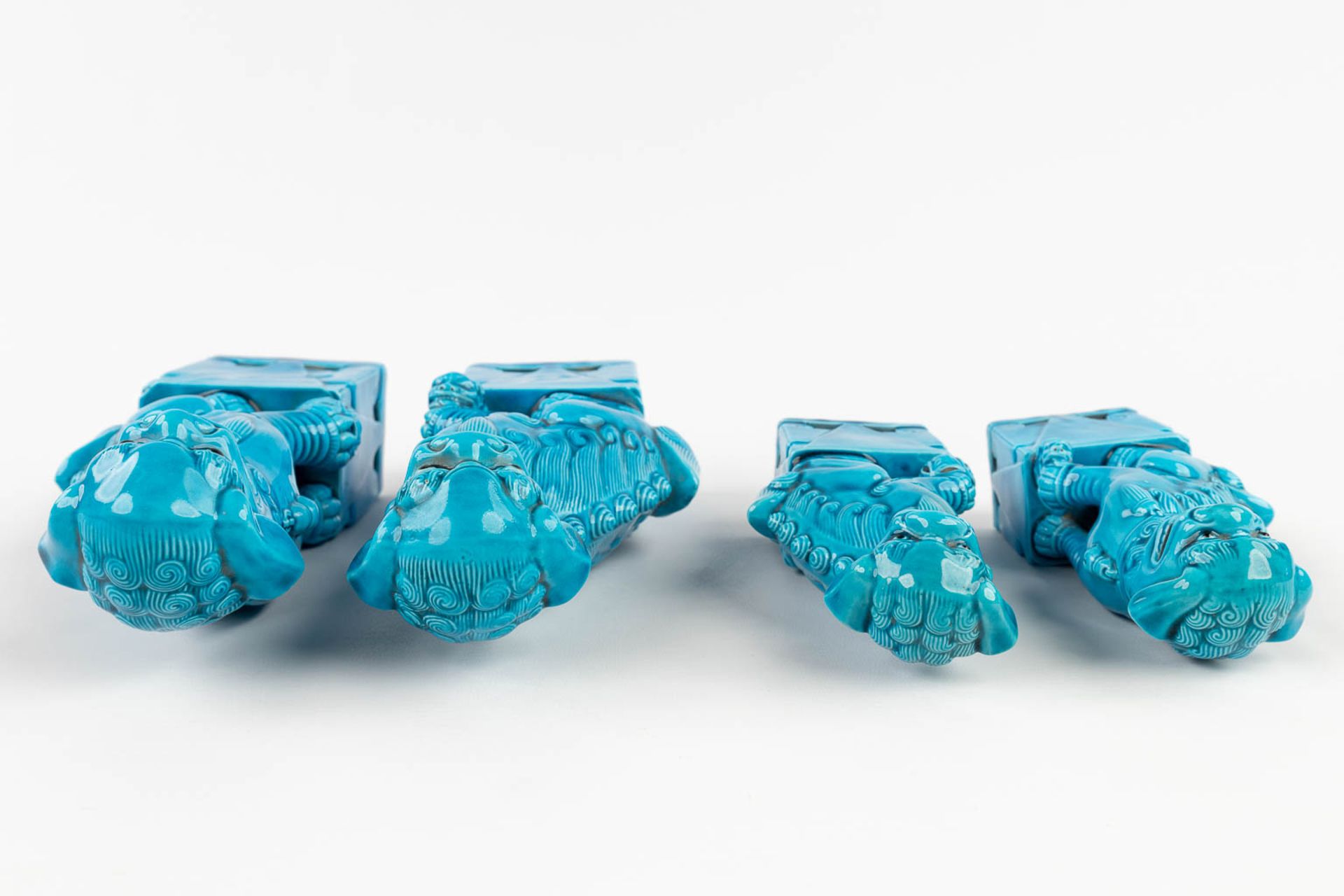 A collection of 2 pairs of Foo dogs, made of blue glazed ceramics. 20th C. (L: 8 x W: 11 x H: 30 cm) - Image 8 of 12