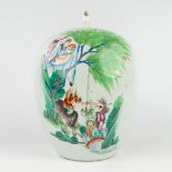 A Chinese ginger jar with lid, decorated with children and animals. 19th/20th C. (H: 31 x D: 22 cm)