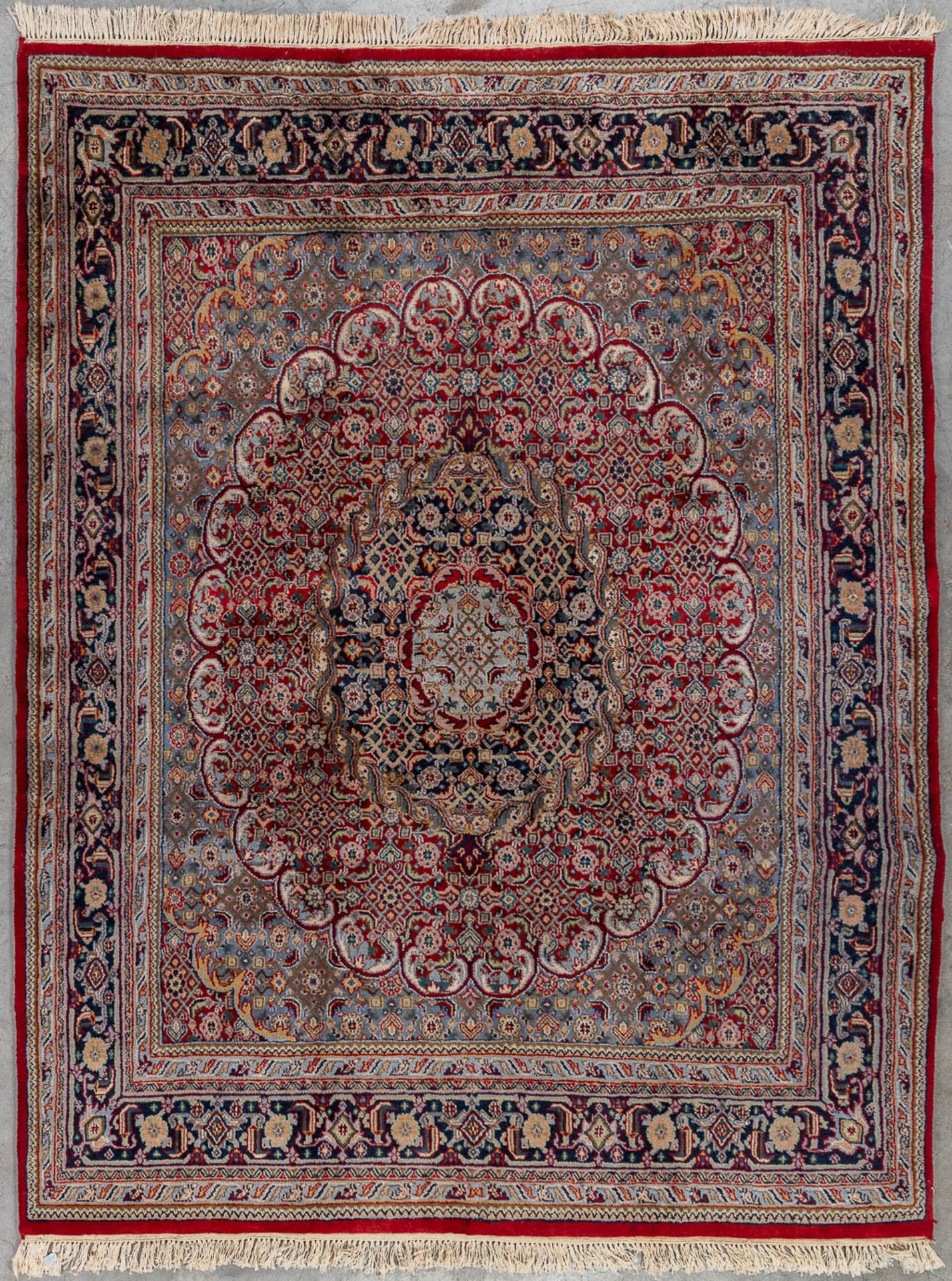 An Oriental hand-made carpet, Afshari Bidjar. (L: 248 x W: 188 cm)