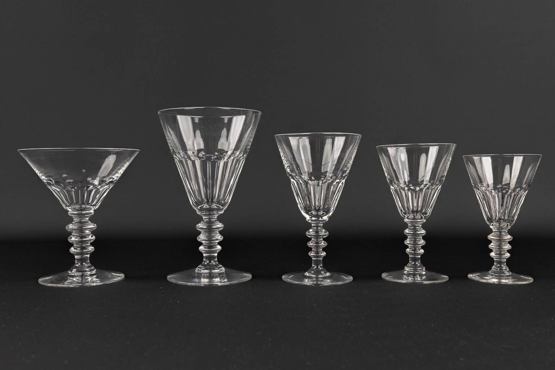 Val Saint Lambert, an assembled collection of crystal glasses. (H: 15 x D: 9 cm) - Image 4 of 7