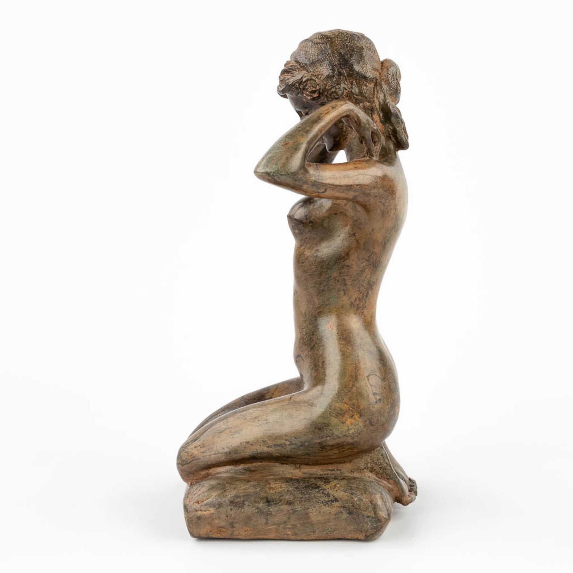 Pierre CHENET (XX-XXI) 'Seated lady' patinated bronze. (L: 13 x W: 18 x H: 28 cm) - Image 6 of 10