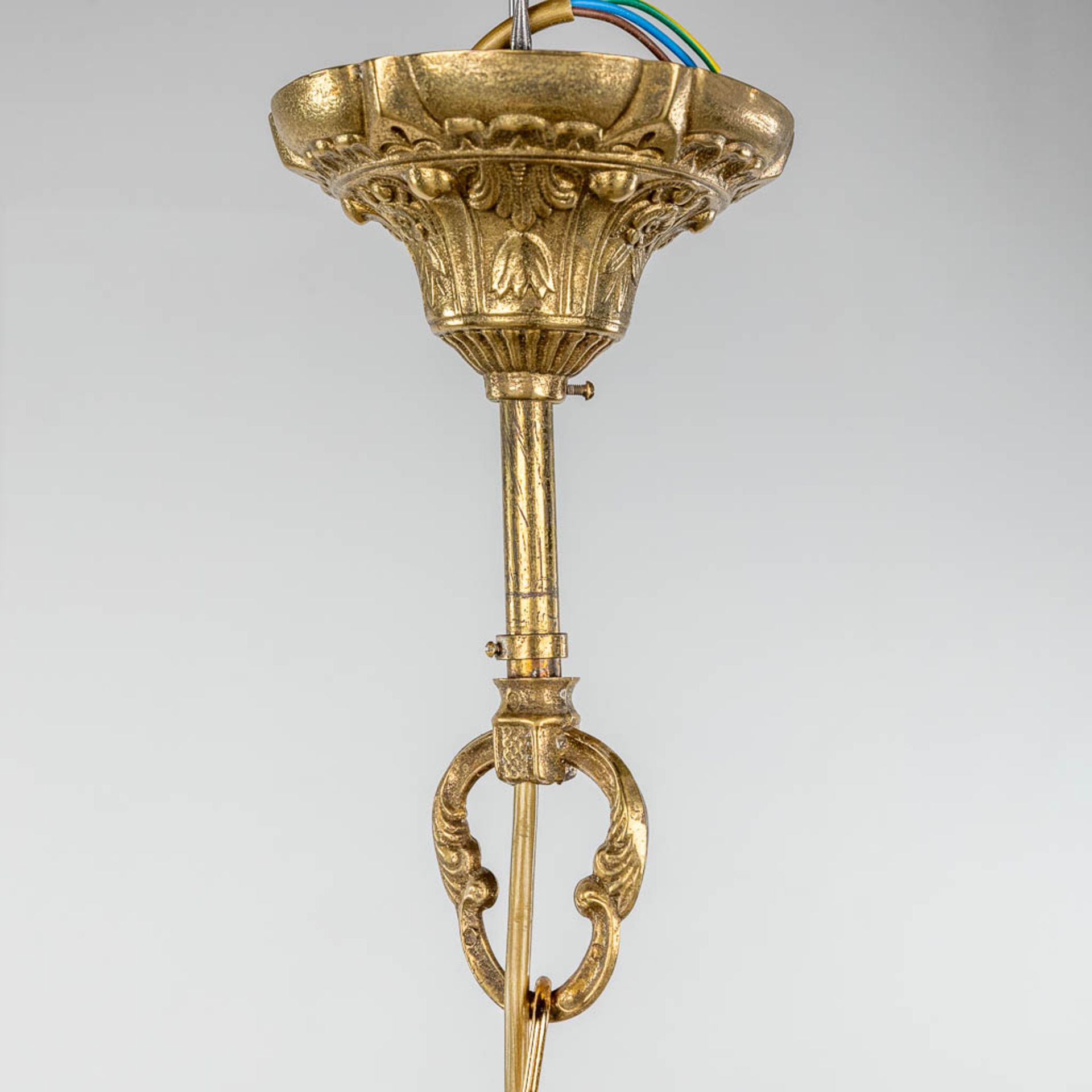 A brass and glass chandelier 'Robe ˆ Perles', finished with small porcelain plaques. 20th C. (H: 100 - Image 7 of 14