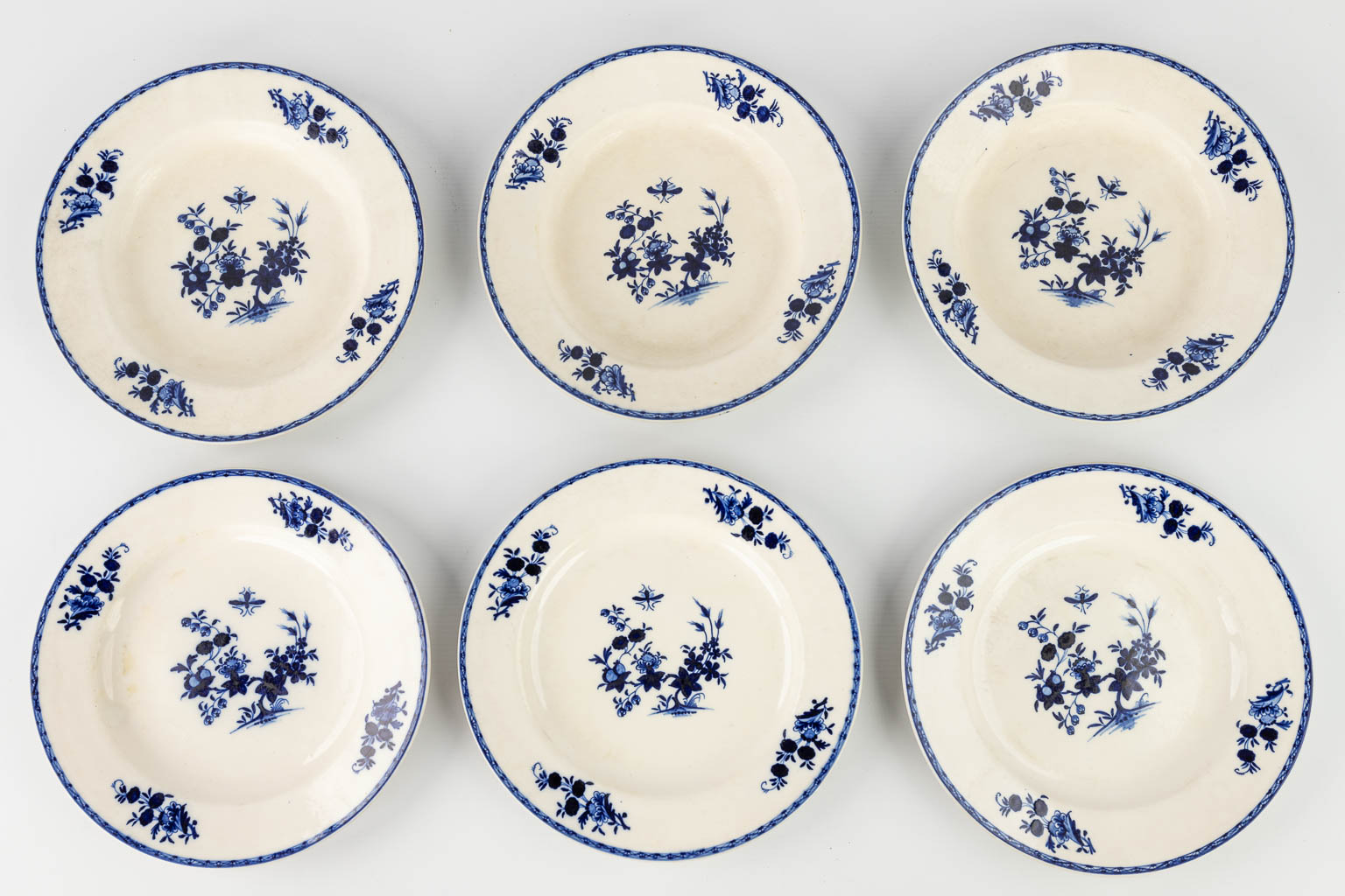 Tournai ceramics, a very large collection of faience plates, saucers and serving accessories. 174 pi - Image 7 of 21