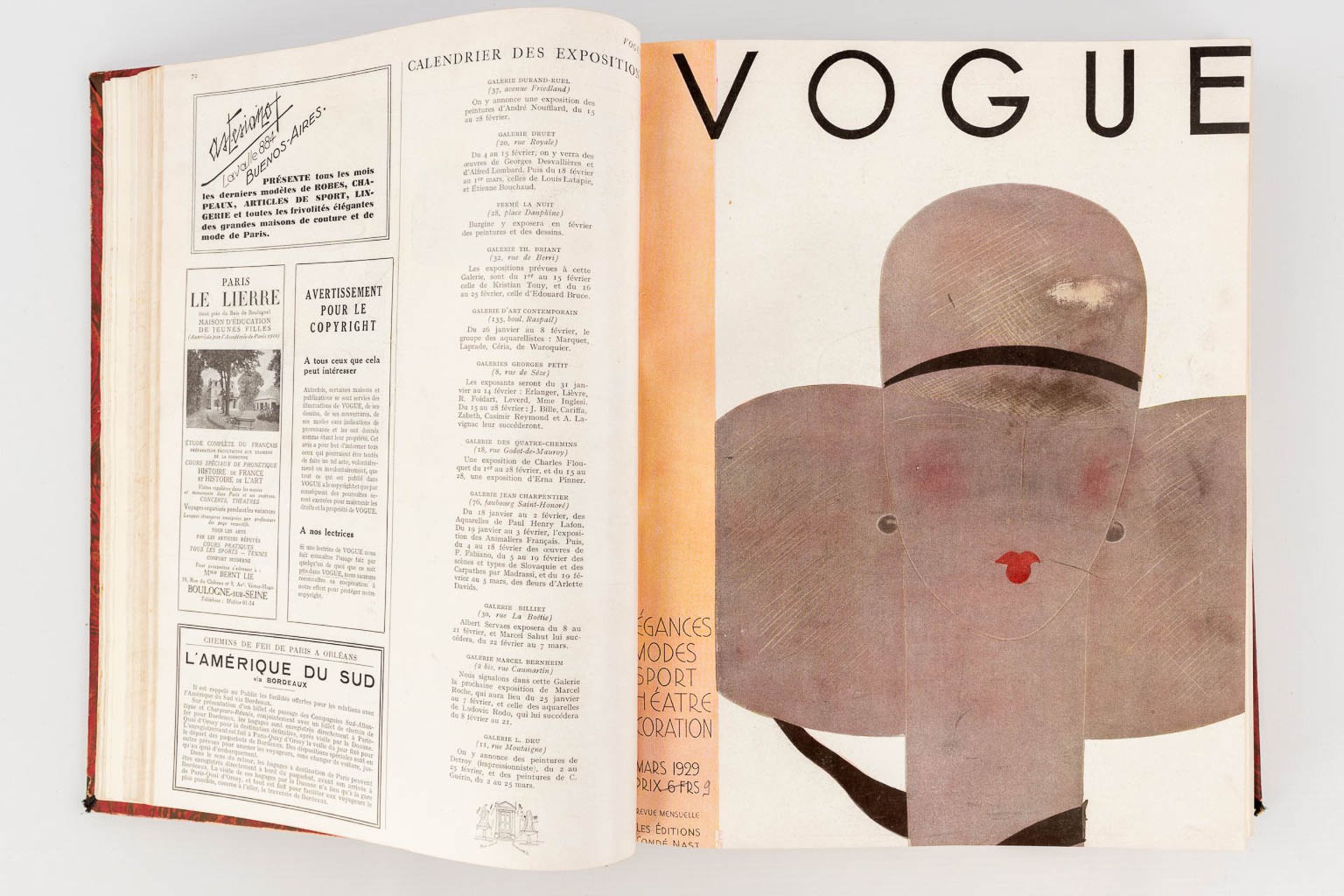 An assembled book with the Vogue magazine, 1929. (L: 5 x W: 25,5 x H: 31,5 cm) - Image 5 of 18