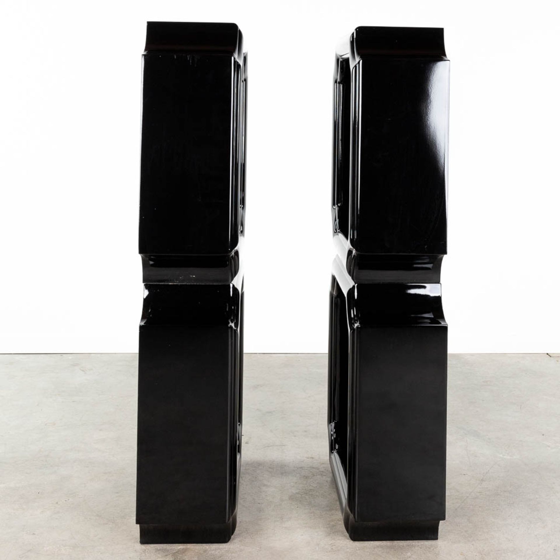 A set of 4 black lacquered elements, 20th C. (L: 61 x W: 61 x H: 22 cm) - Image 7 of 10