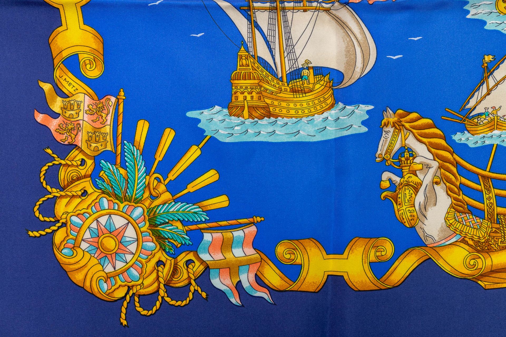 Hermès Paris, a silk scarf 'Mare De Jonio'. (L: 88 x W: 88 cm) - Image 13 of 21