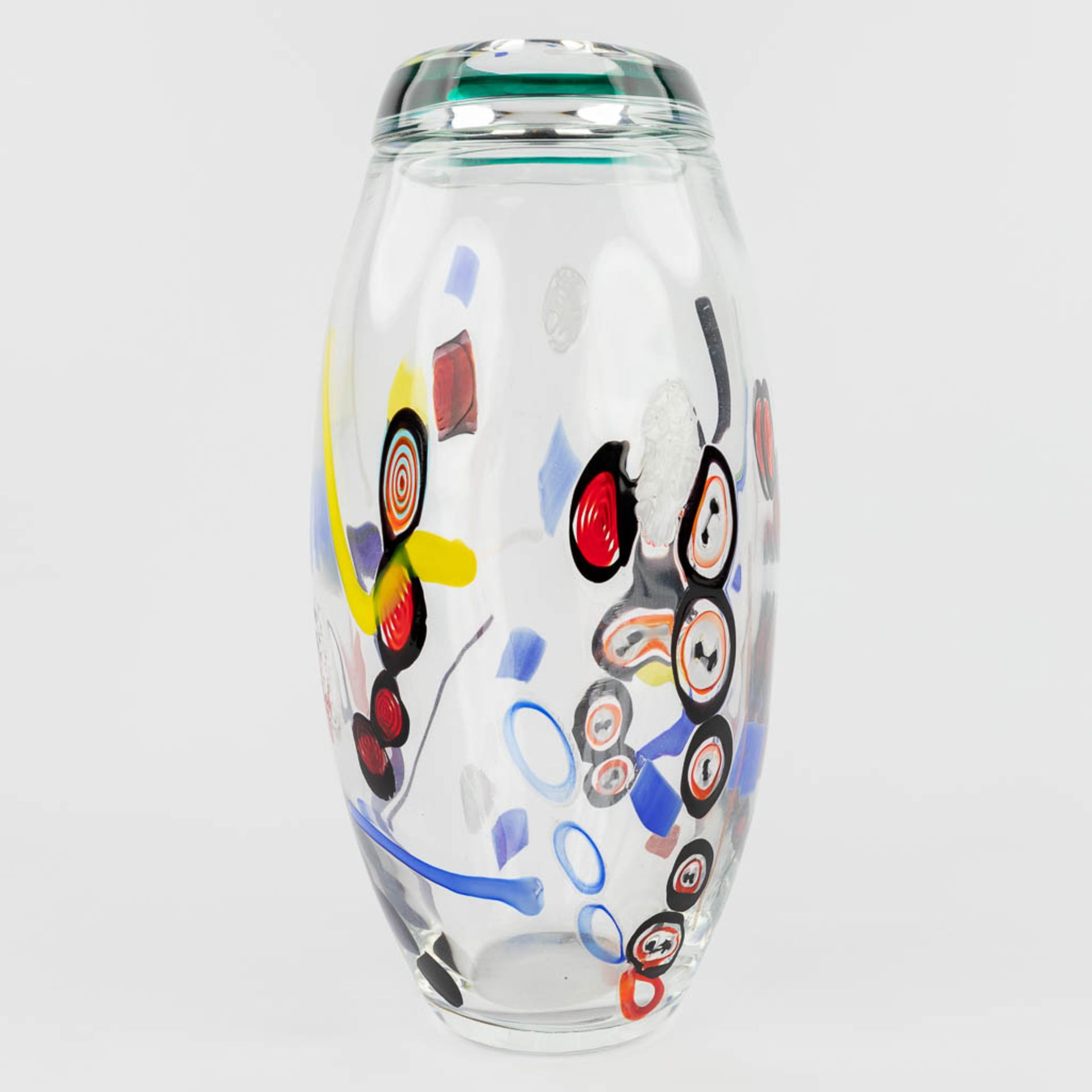 Seguso e Barovier, a large vase, glass art and made in Murano, Italy. (L: 23 x W: 27 x H: 45 cm) - Image 9 of 17