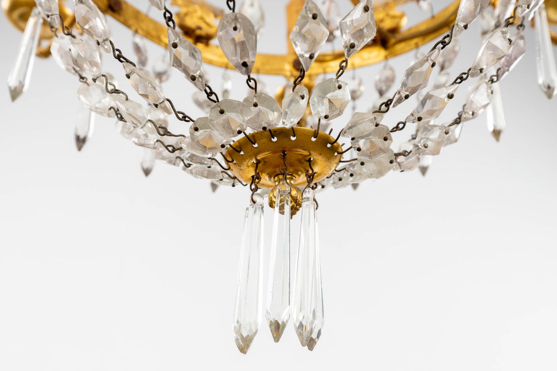 A chandelier 'Sac ˆ Perles', bronze and glass in empire style. 20th C. (H: 100 x D: 50 cm) - Image 7 of 11