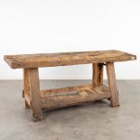 An antique working bench. (L: 73 x W: 190 x H: 80 cm)