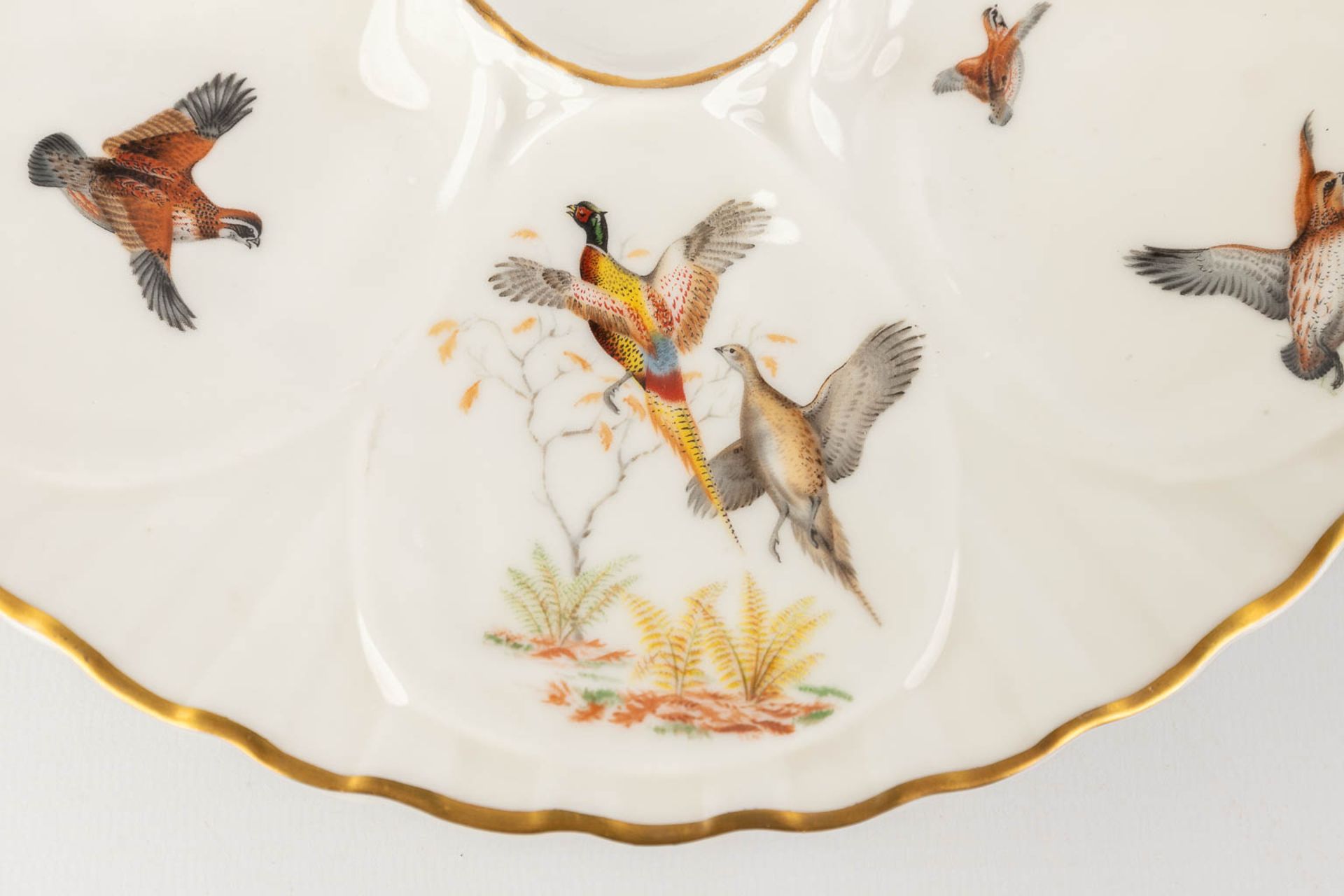 Porcelaine De Paris, France, a collection of 12 oyster plates decorated with birds. 20th C. (D: 23 c - Image 10 of 14