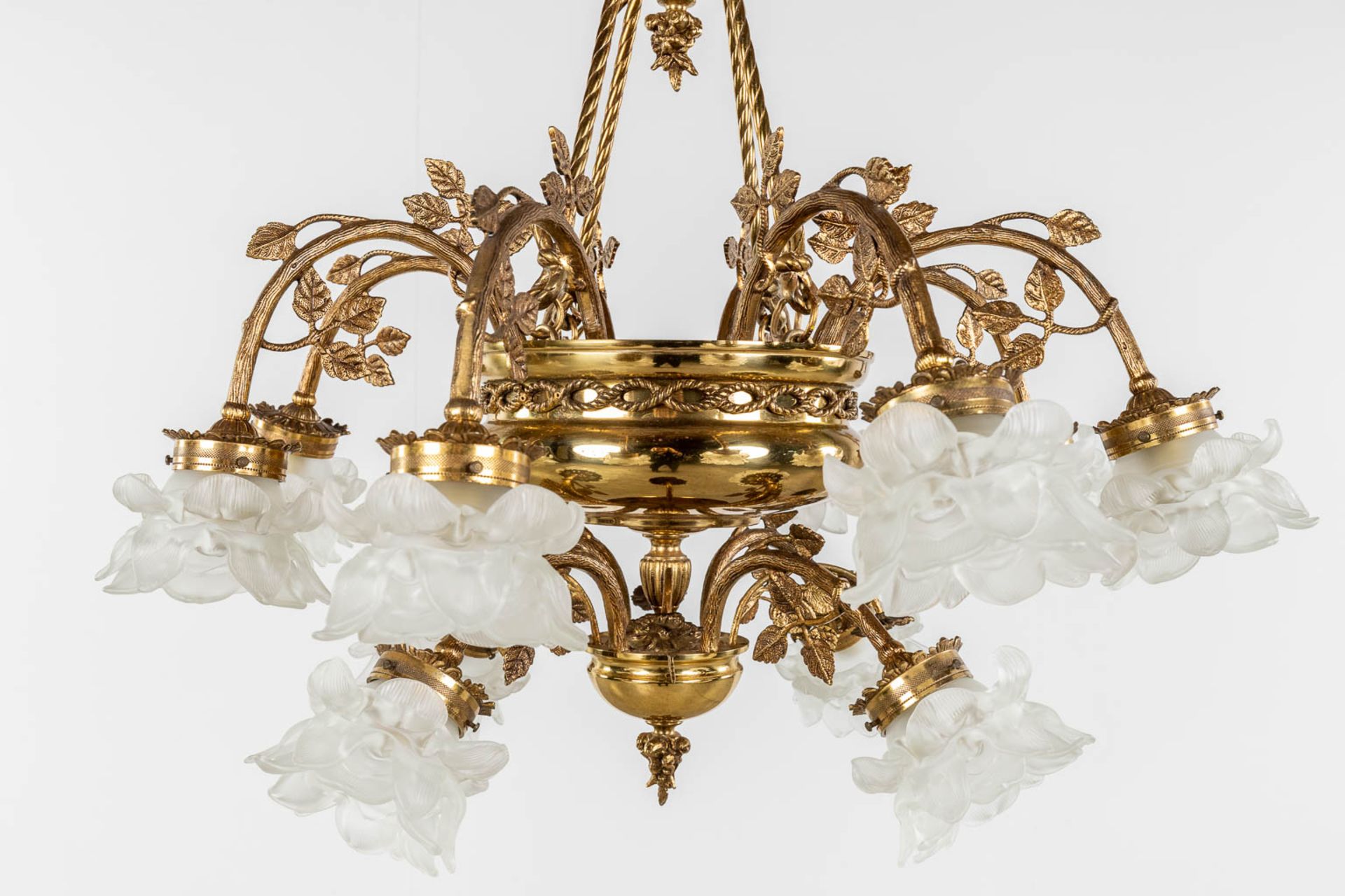A chandelier, brass with glass lampshades. Circa 1970. (H: 85 x D: 85 cm) - Bild 3 aus 10