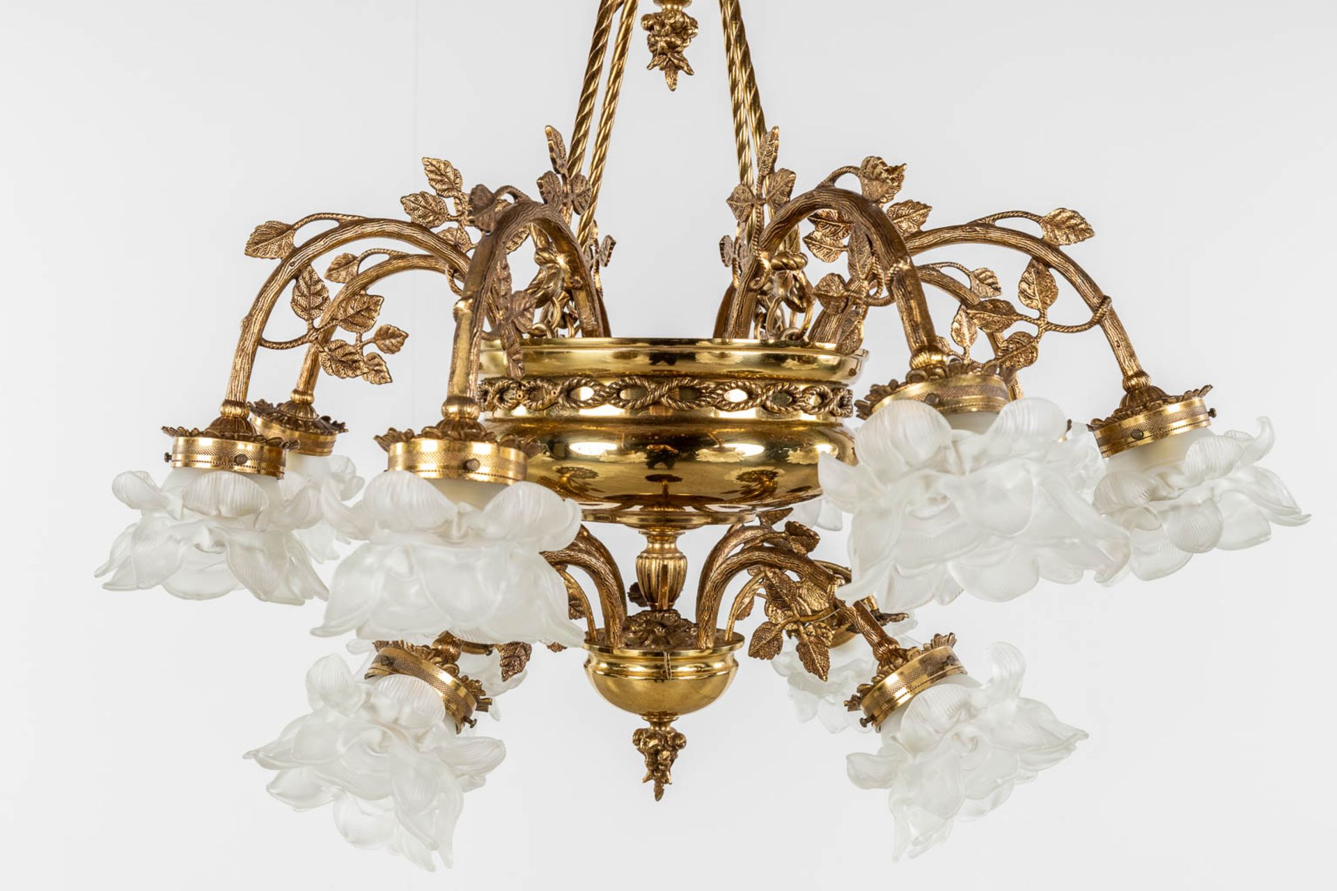 A chandelier, brass with glass lampshades. Circa 1970. (H: 85 x D: 85 cm) - Image 3 of 10