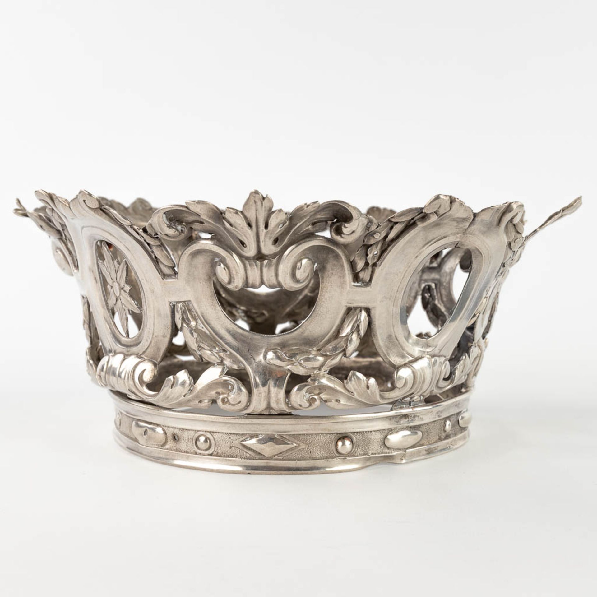 An exceptional crown, silver, Brussels, 1777, 18th C. 592g. (H: 26,5 x D: 11,5 cm) - Image 5 of 21