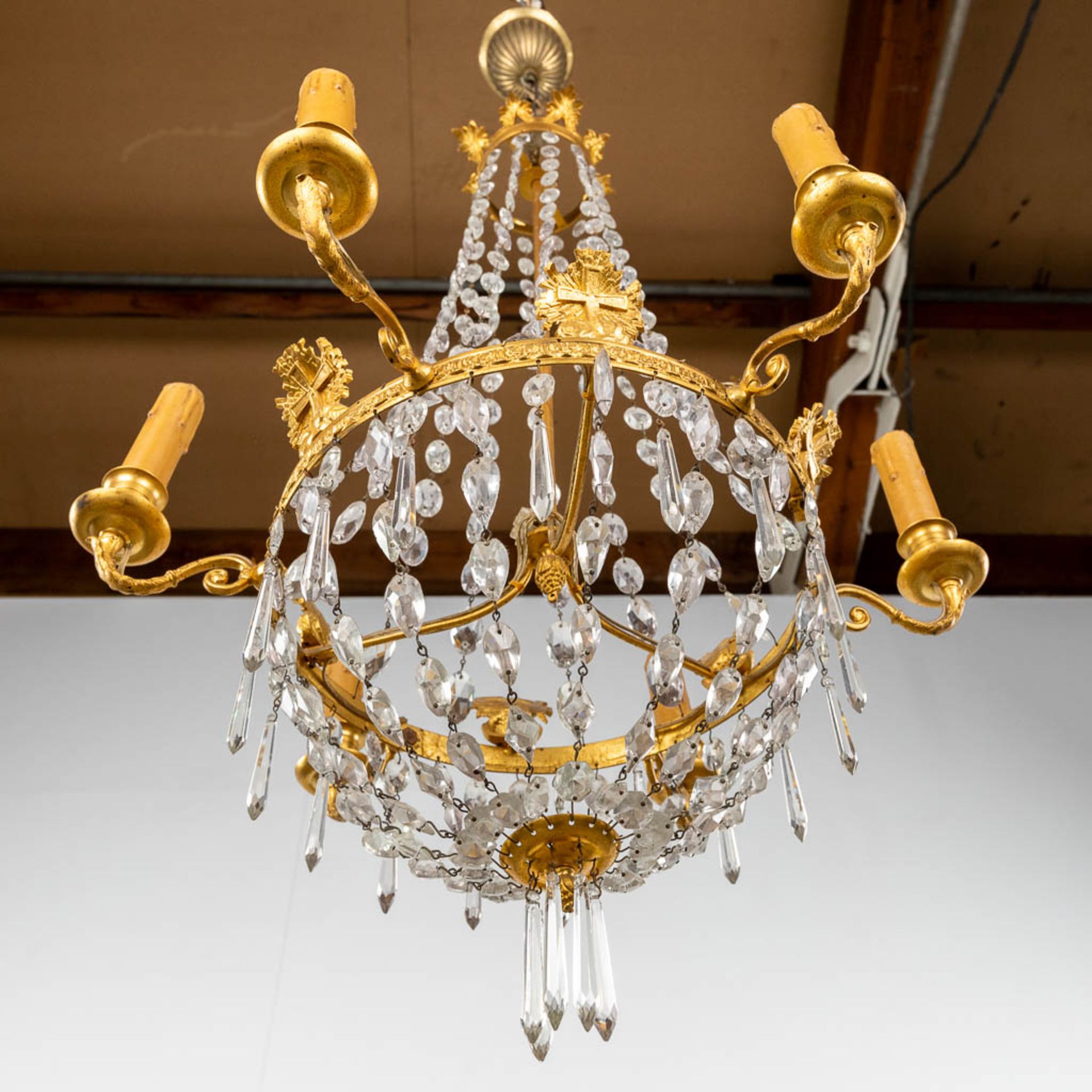 A chandelier 'Sac ˆ Perles', bronze and glass in empire style. 20th C. (H: 100 x D: 50 cm) - Bild 11 aus 11