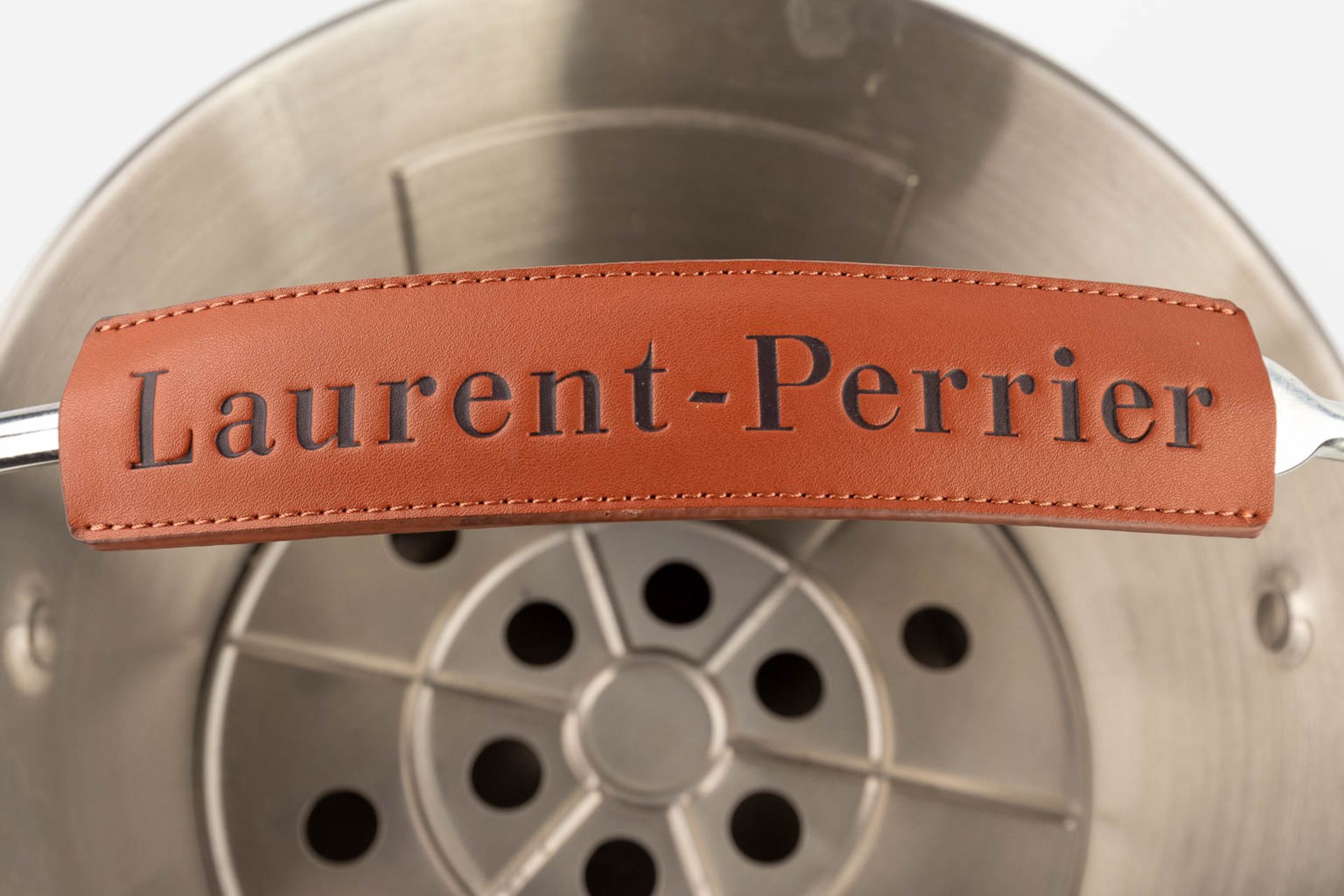 Laurent Perrier, a large champagne cooler. (L: 37 x W: 42 x H: 47 cm) - Bild 12 aus 12