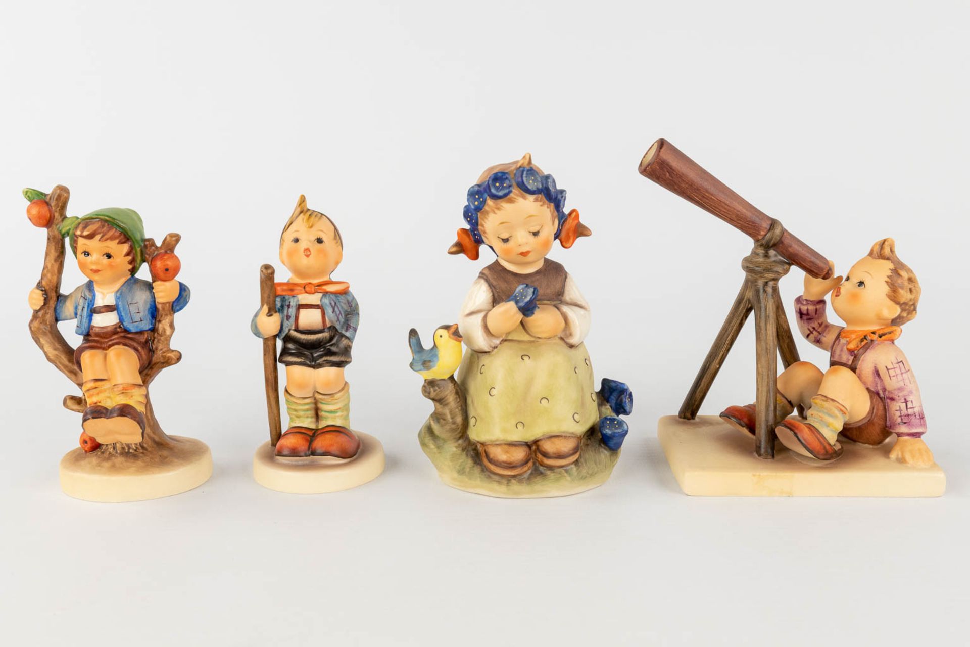 Hummel, a collection of 10 figurines. (H: 14,5 cm) - Image 6 of 11