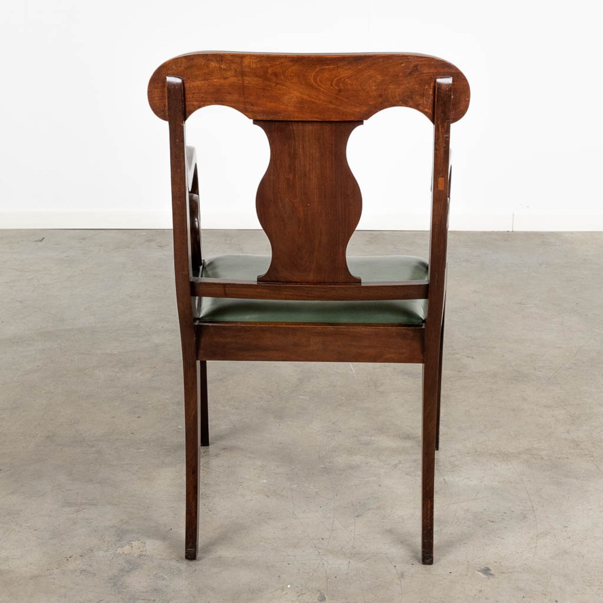 A commode Secretaire, with rolling shutters, mahogany veneer and a matching armchair. 19th century. - Bild 21 aus 25