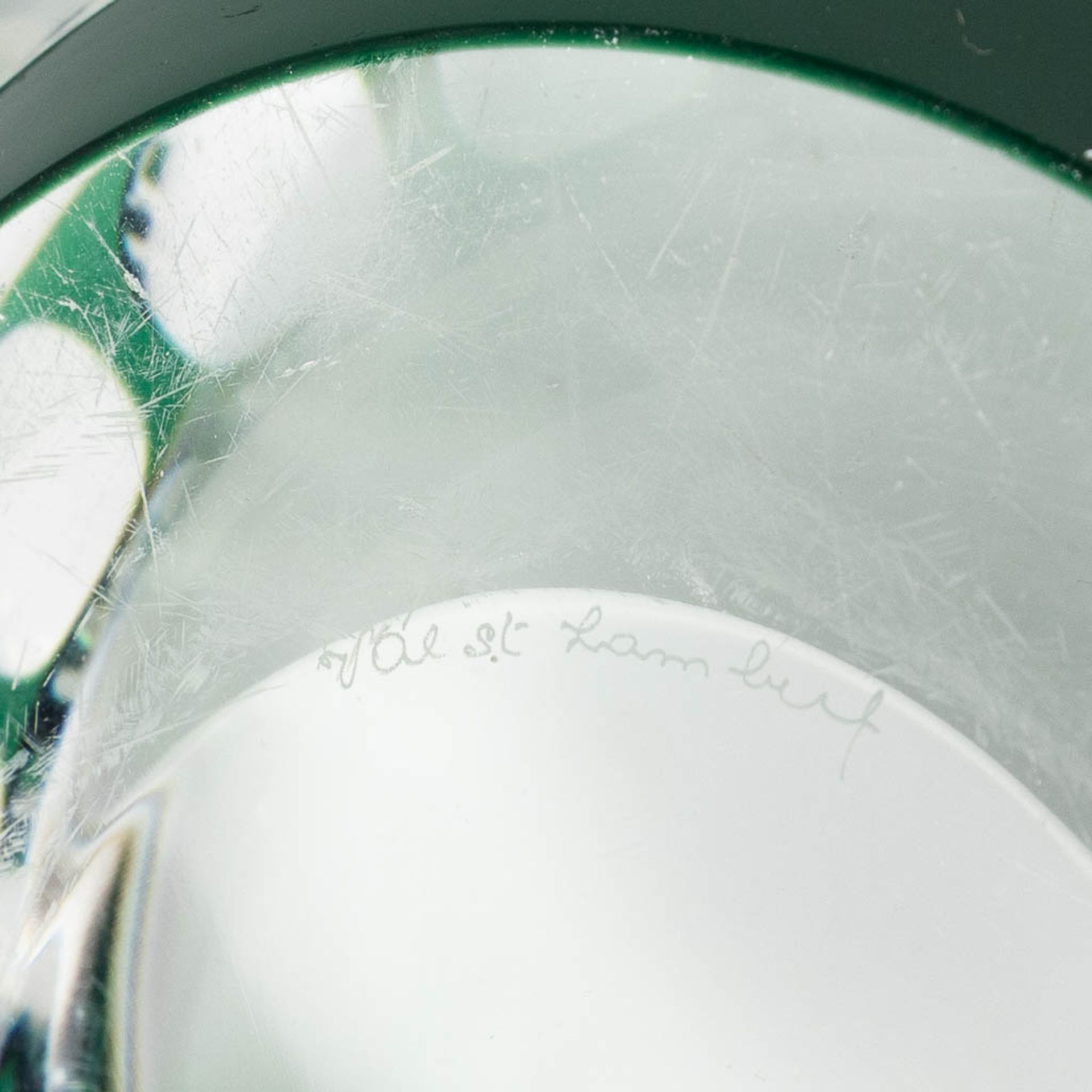 Val Saint Lambert, a large bowl made of green cut crystal. (H: 10 x D: 36 cm) - Image 8 of 9