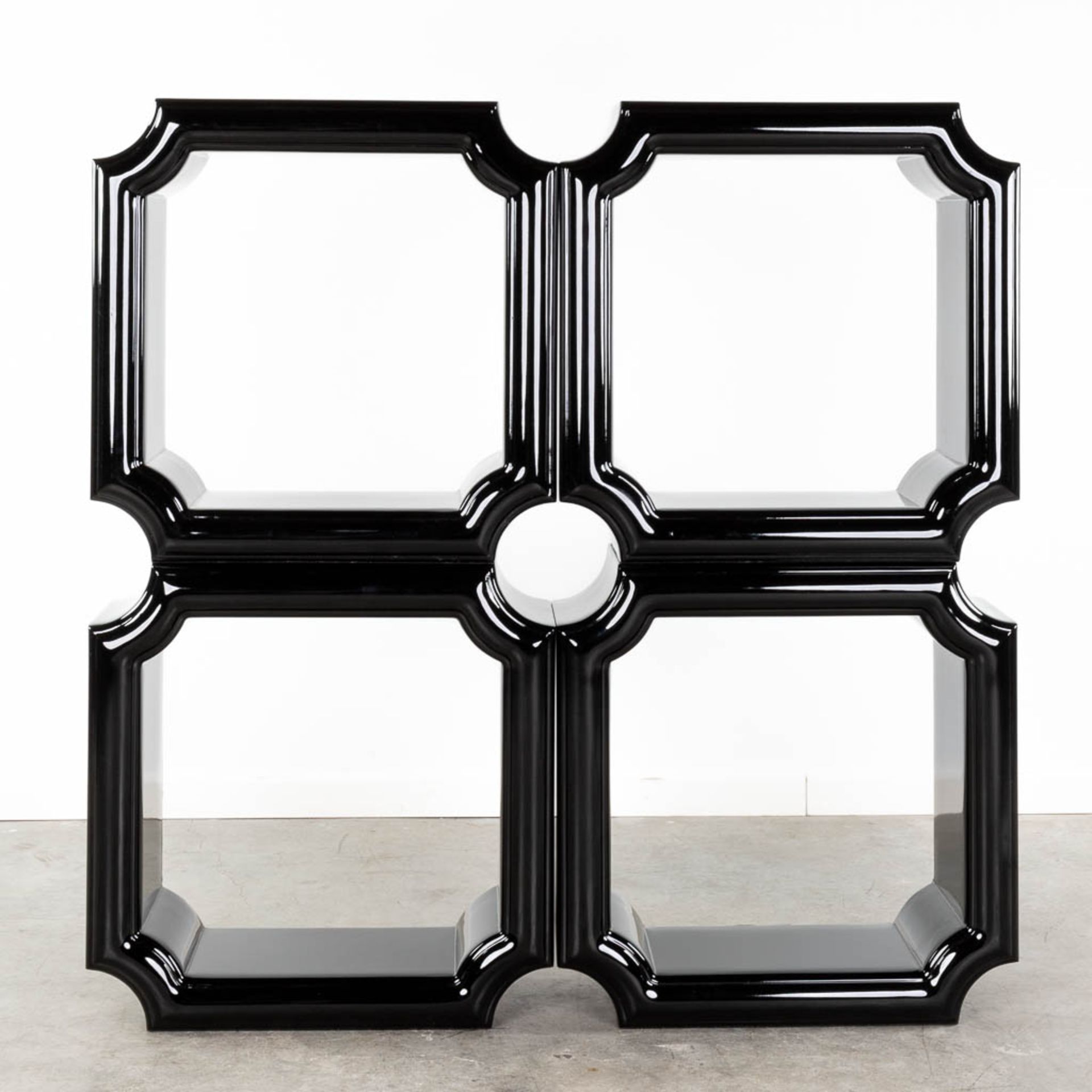 A set of 4 black lacquered elements, 20th C. (L: 61 x W: 61 x H: 22 cm)