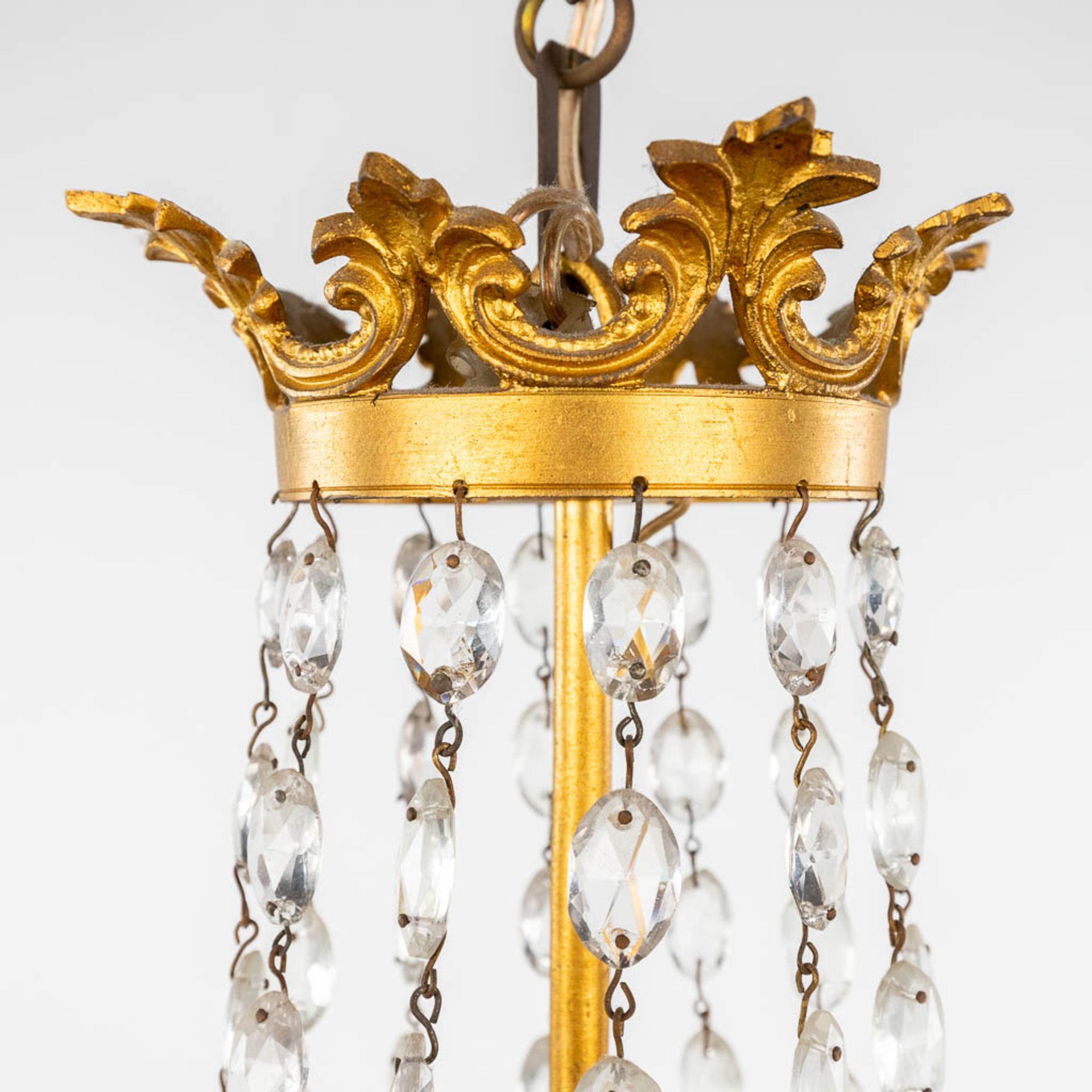 A chandelier 'Sac ˆ Perles', bronze and glass in empire style. 20th C. (H: 100 x D: 50 cm) - Bild 9 aus 11
