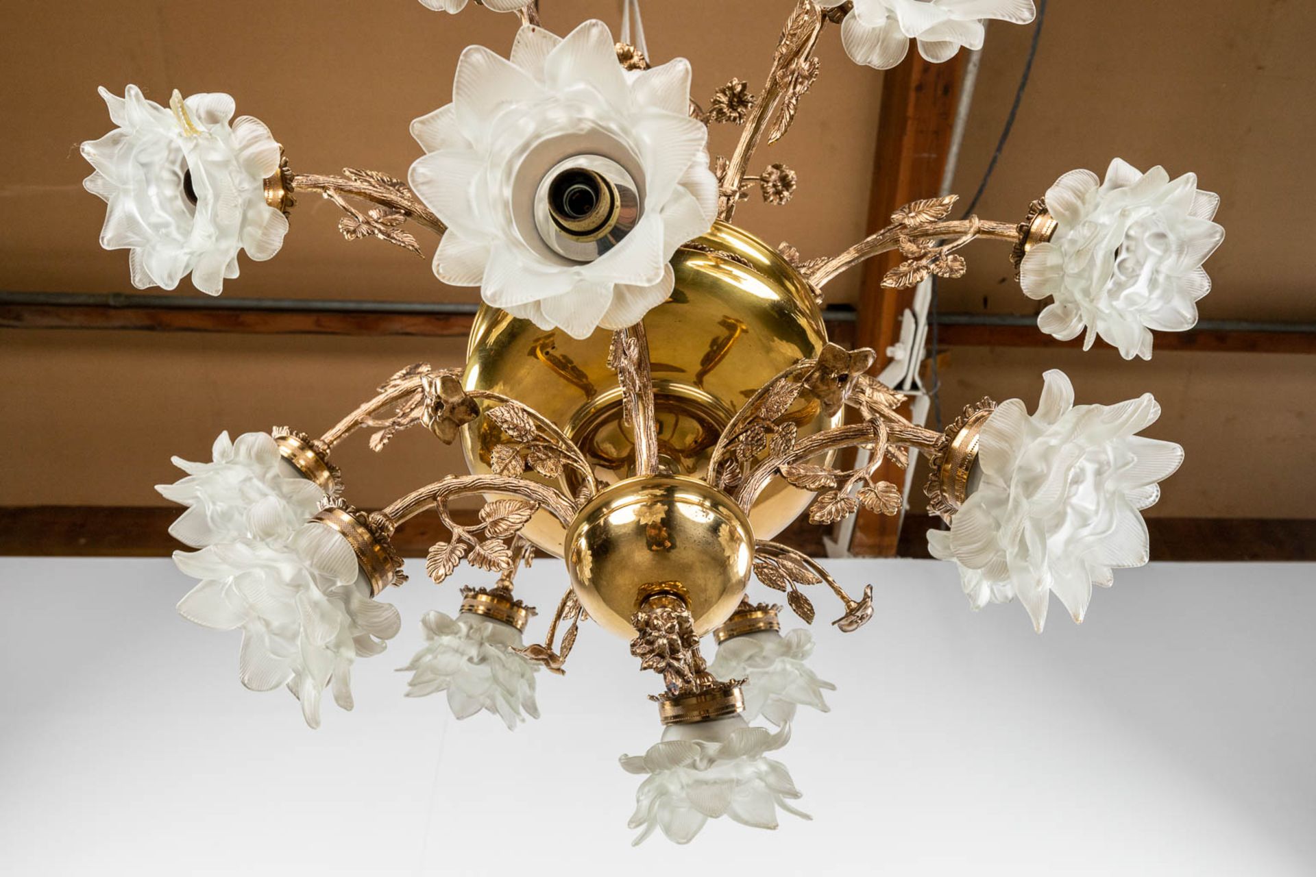 A chandelier, brass with glass shades. Circa 1970. (H: 85 x D: 85 cm) - Image 8 of 10