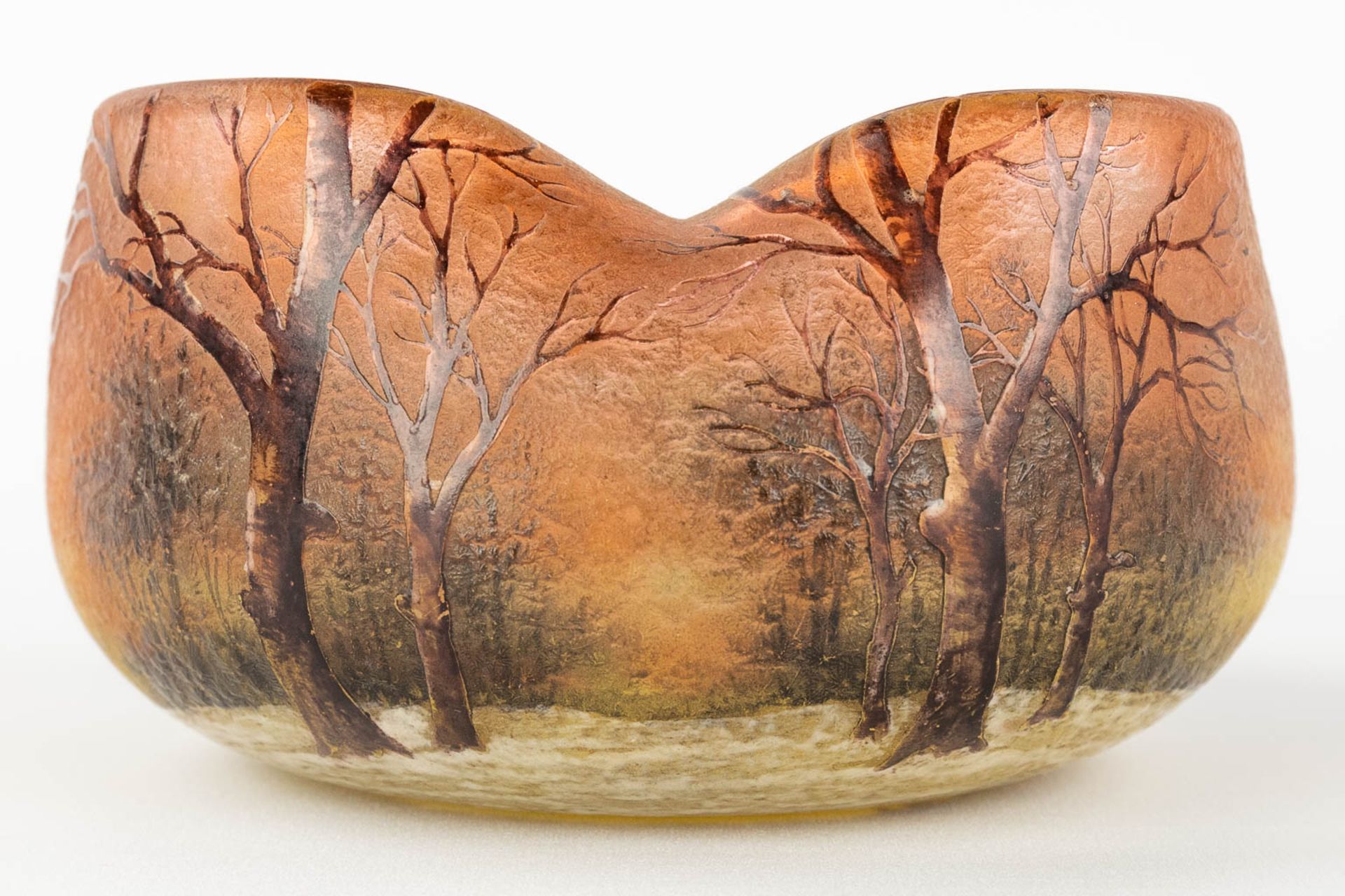 Daum Nancy, France. An antique trinket bowl, Pâte-de-verre glass with a winter landscape. Circa 1920 - Image 13 of 13