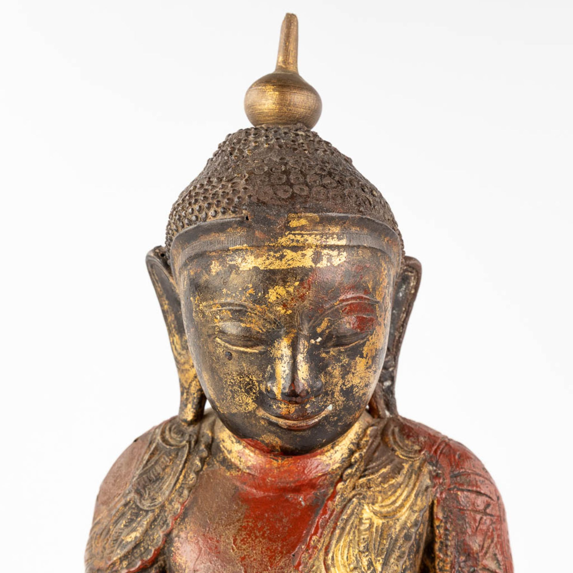 A collection of two wood-sculptured buddha statues, 19th/20th C. (W: 29 x H: 60 cm) - Image 20 of 27