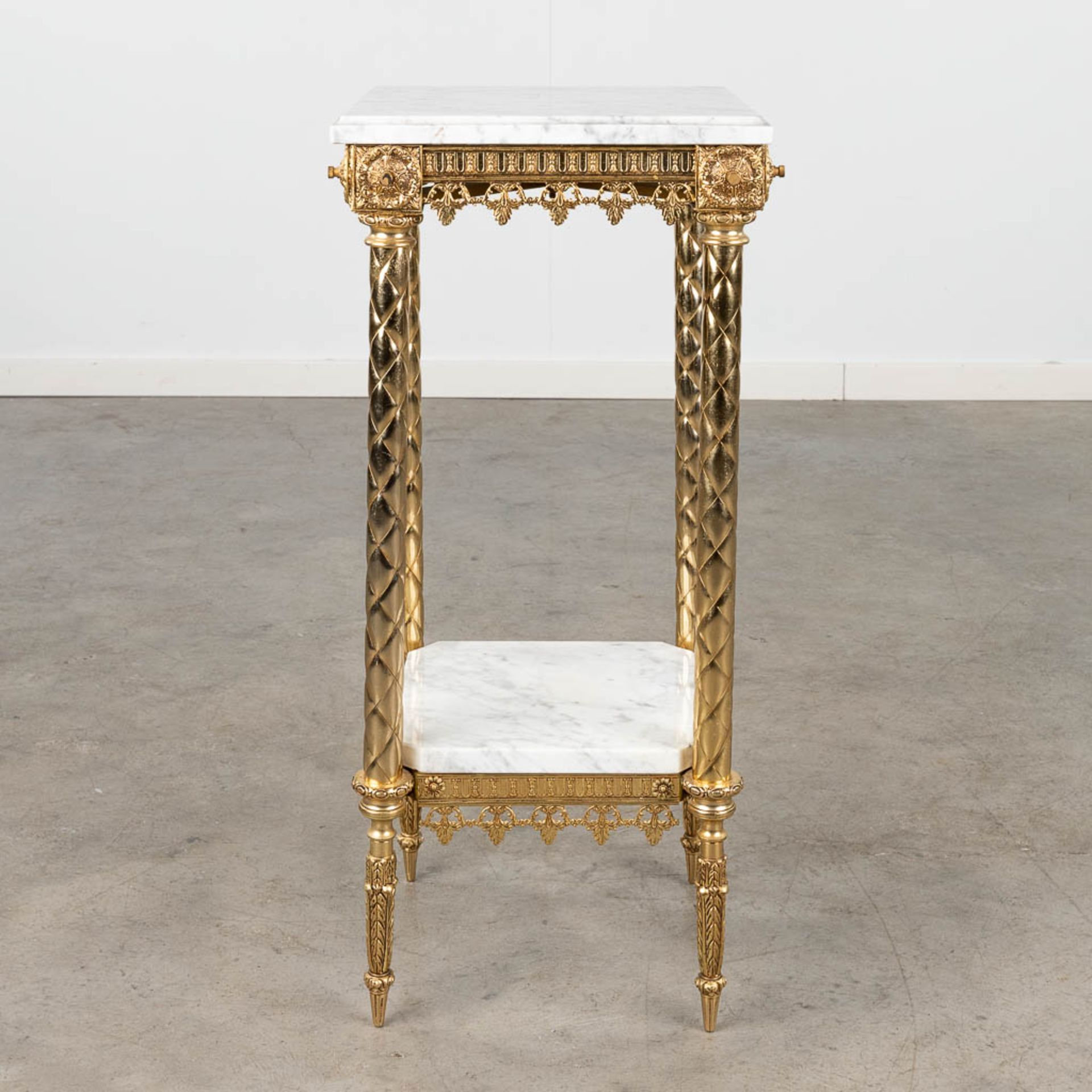 A pedestal, brass and white marble. 20th C. (L: 34 x W: 34 x H: 72 cm) - Image 3 of 11