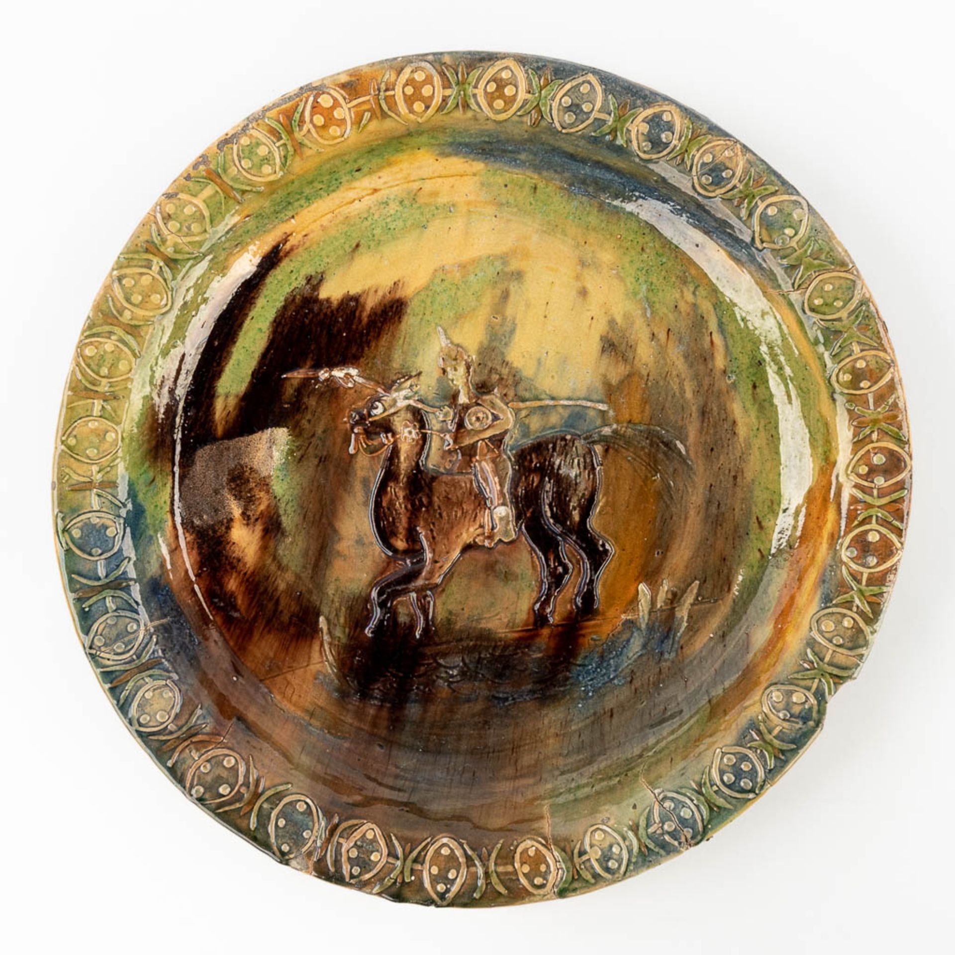 An antique display plate Flemish Earthenware, German rider with a pickelhaube. Made in Torhout, Flan - Image 6 of 12