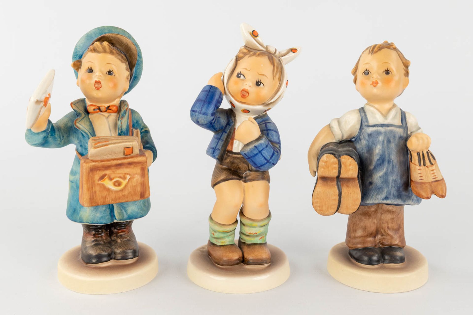 Hummel, a collection of 10 figurines. (H: 14,5 cm) - Image 9 of 11